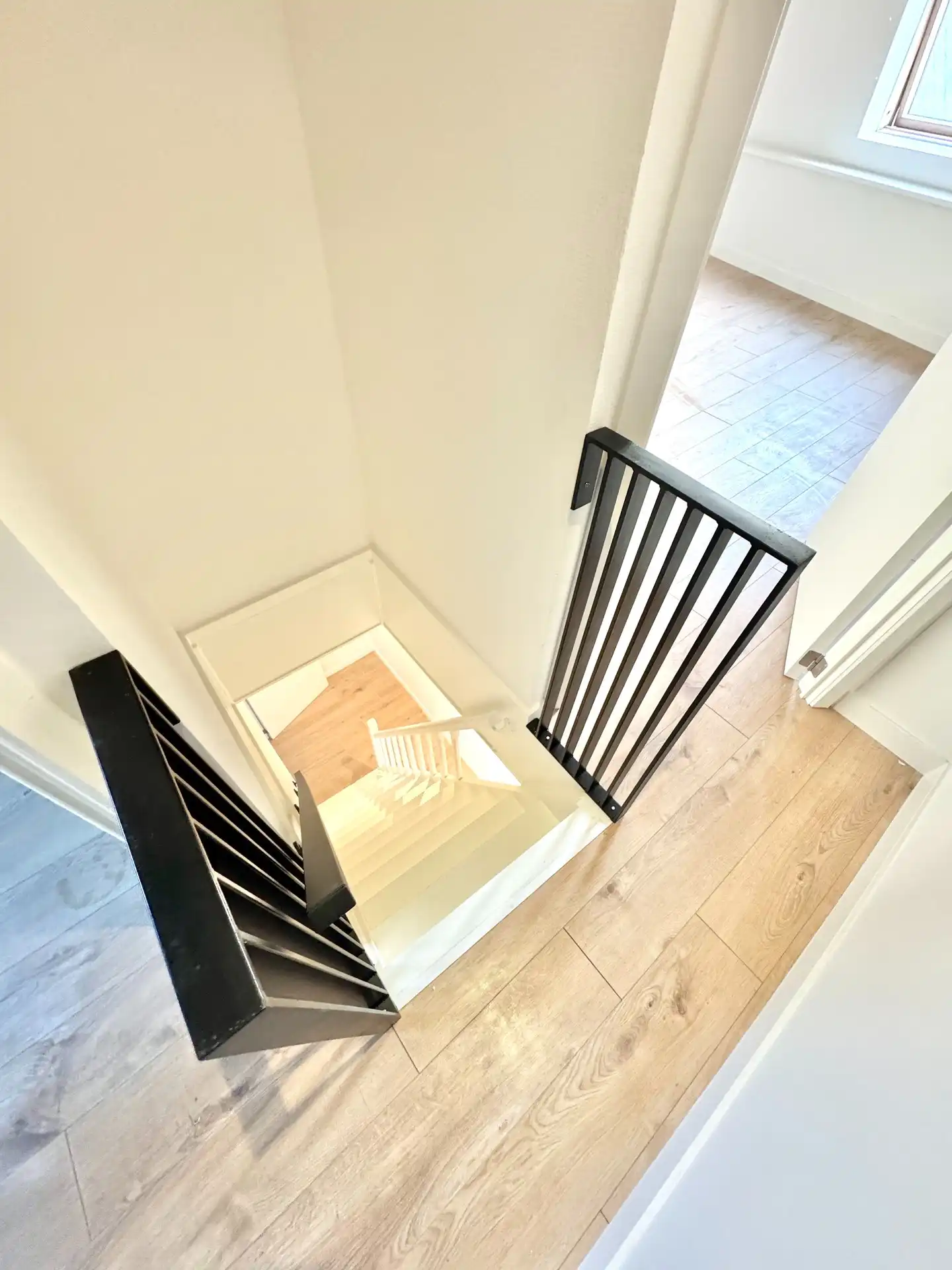 VOLLEDIG GERONOVEERDE WONING | 3 KAMERS | EPC B foto 23