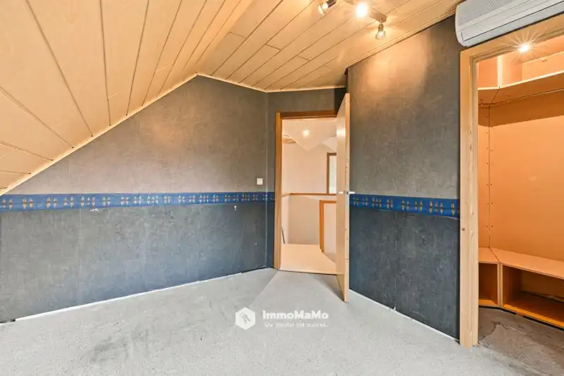 VRIJSTAANDE WONING MET 3 SLPKS EN ROYALE TUIN TE KOOP IN SXW foto 14
