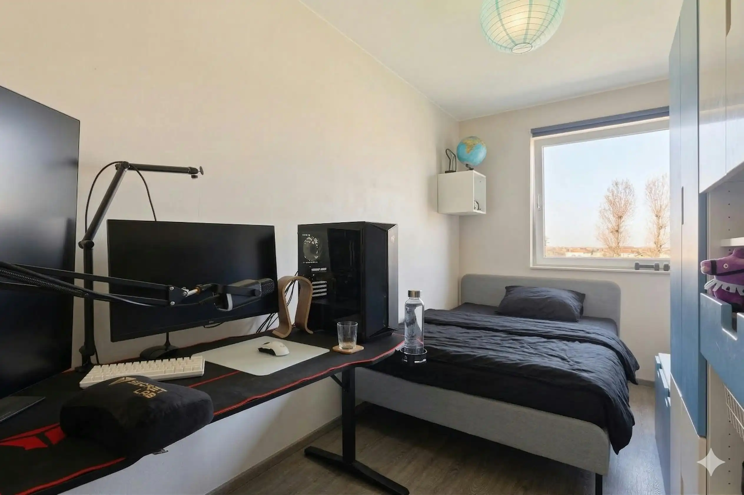 Lichtrijk appartement met 2 slaapkamers en twee terrassen. foto 9