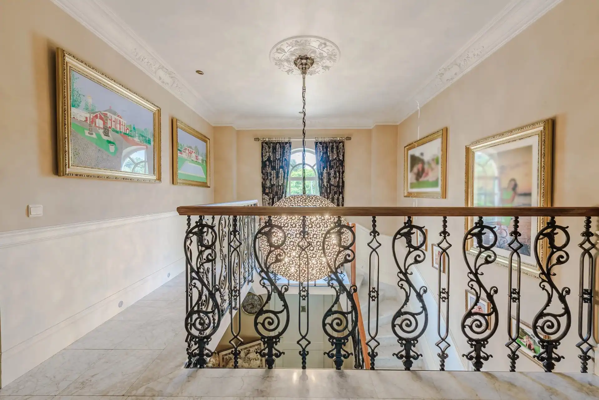 Prachtige luxueuze villa in Amerikaanse stijl met 4 slaapkamers en 2 badkamers. foto 23