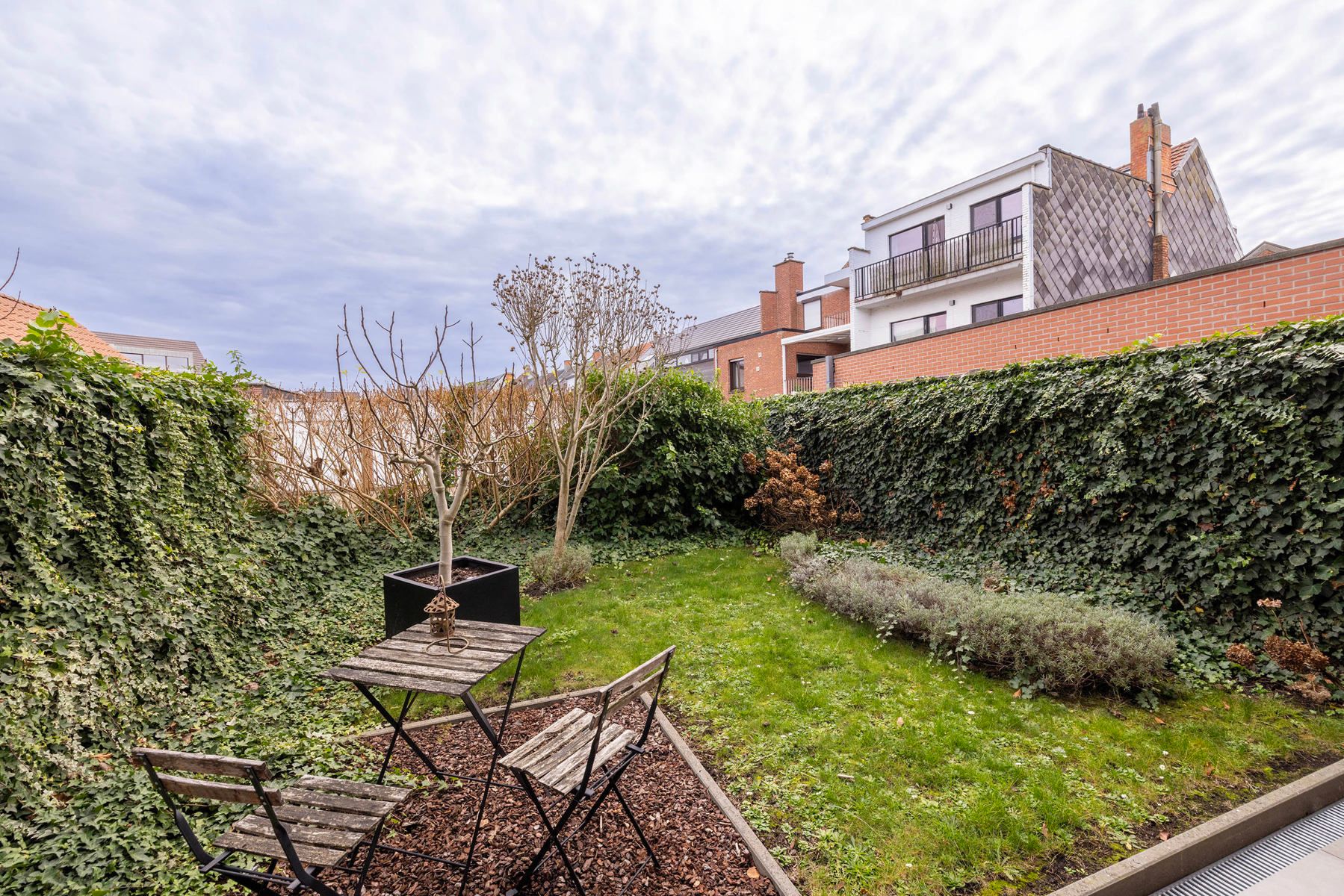Instapklaar gelijkvloers appartement met tuin in Lier foto 4