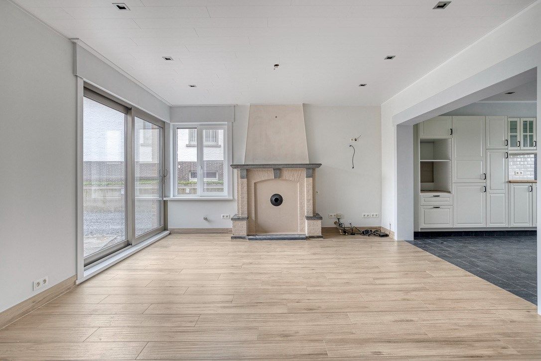 Halfopen bebouwing met werkplaats en loods te koop te Vichte. foto 9