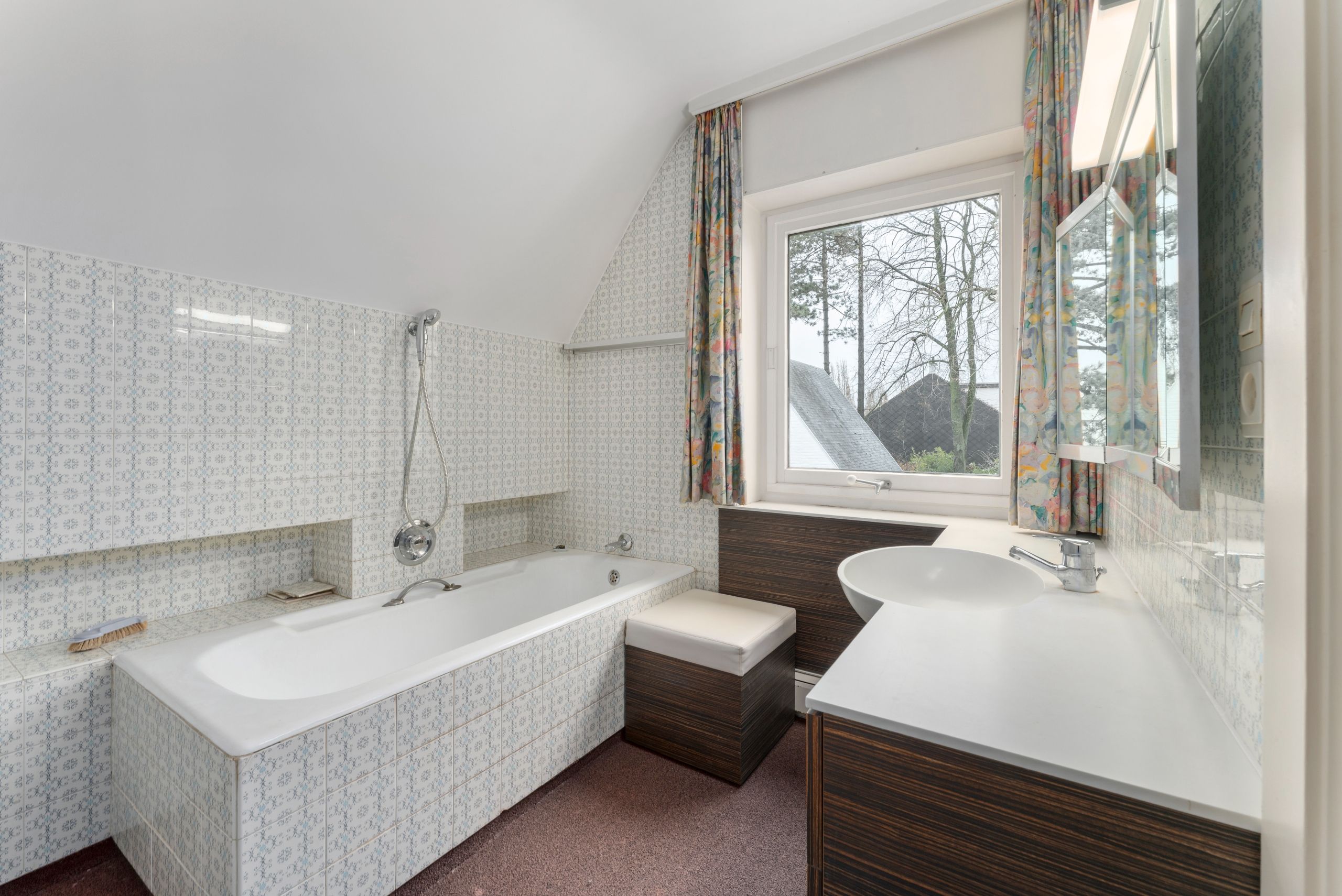 Charmante en ruime te renoveren villa op een perceel van 2.092m2 foto 20