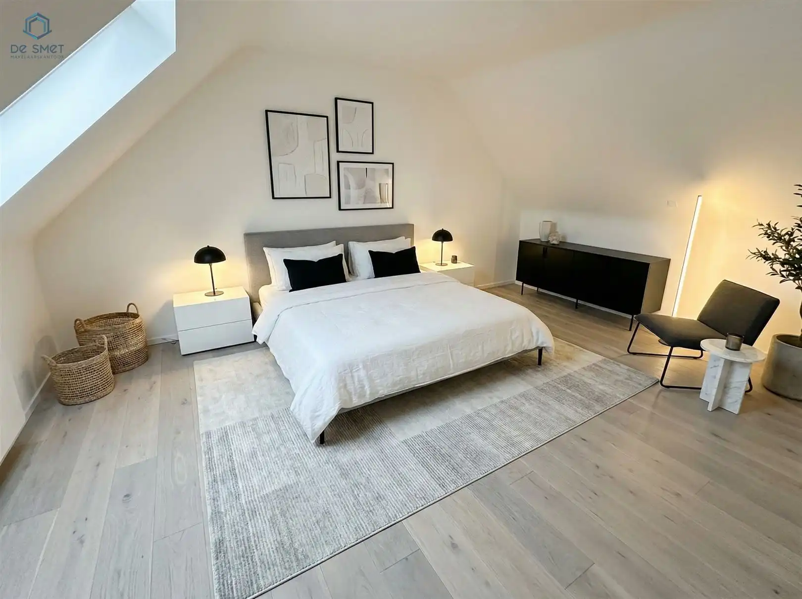 Rustig gelegen, energiezuinige nieuwbouwwoning met 4 slaapkamers en tuin foto 24