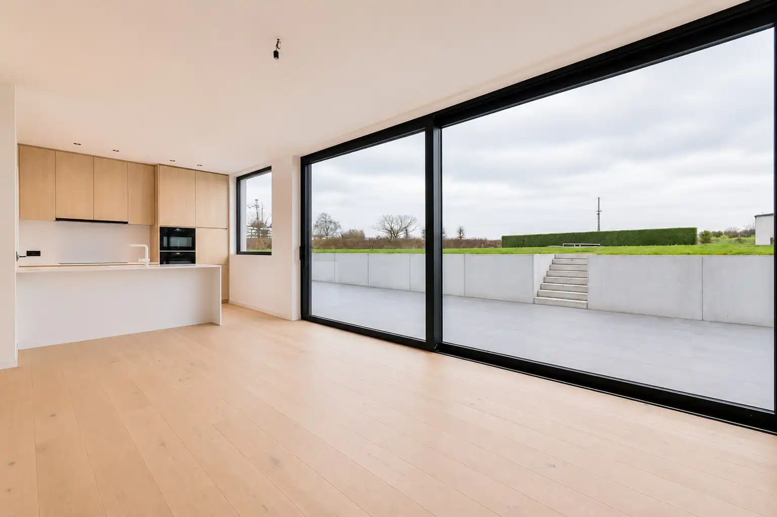 Ruime afgewerkte nieuwbouwwoning met landelijk zicht! foto 8