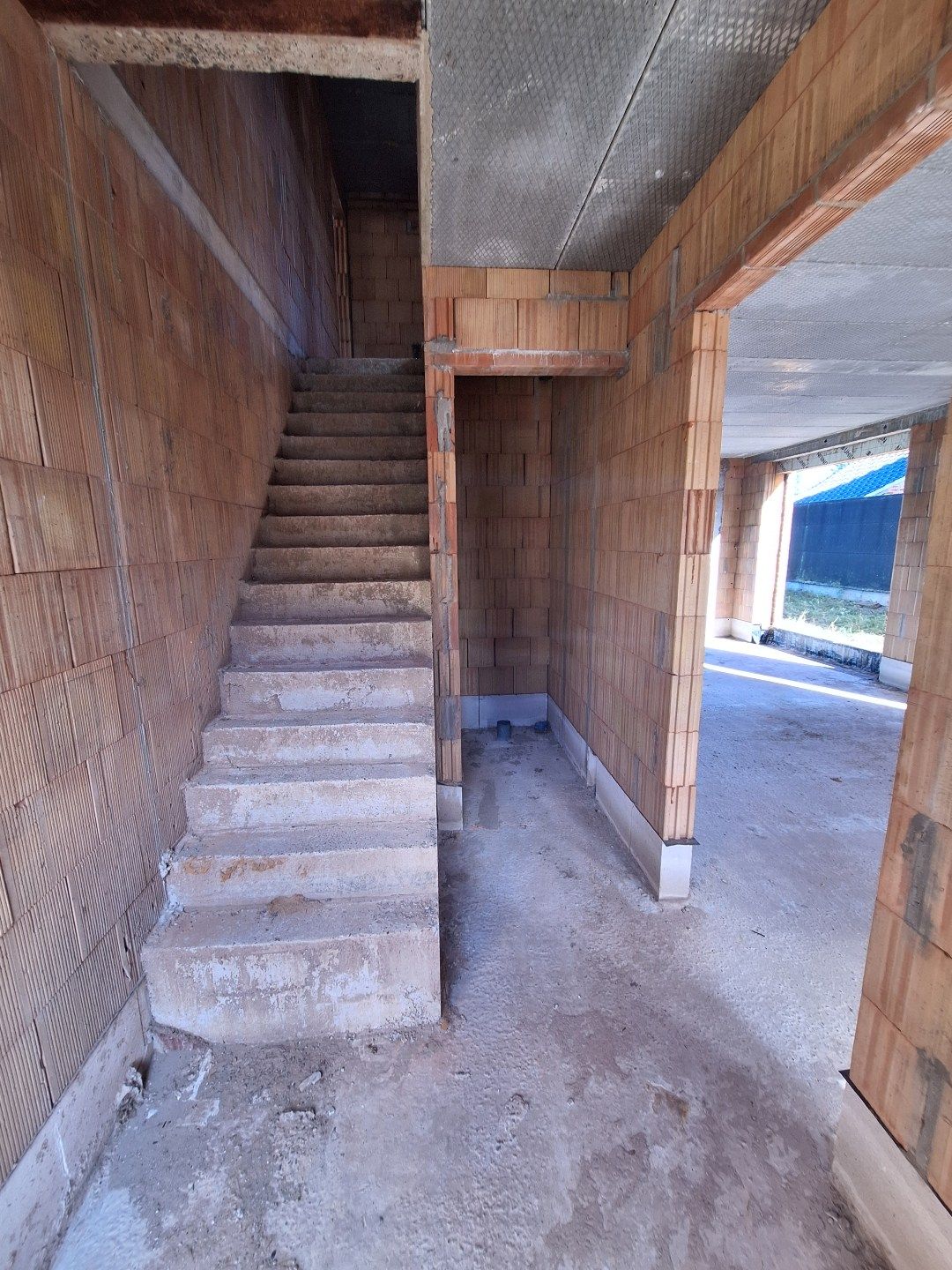 Alleenstaande nieuwbouwwoning met 5  SLK in een rustige omgeving te Damme foto 8