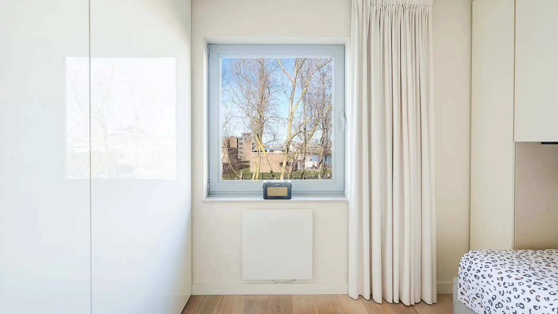 Modern en ruim appartement met zicht over de jachthaven foto 14