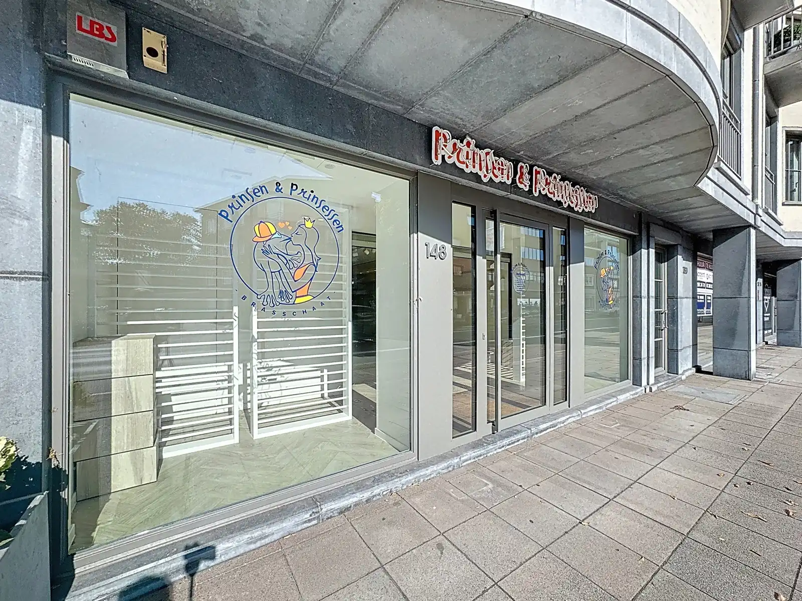 Instapklare commerciële ruimte in bruisend Brasschaat foto 16
