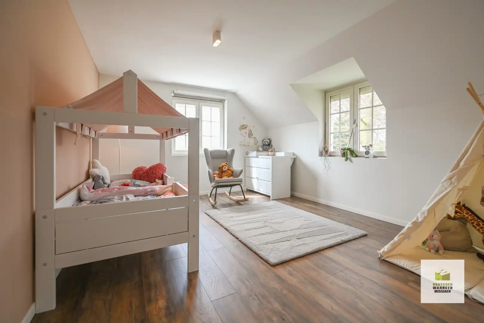 Recente energiezuinige woning met 3 slaapkamers, garage en tuin in doodlopende straat te Oedelem foto 14