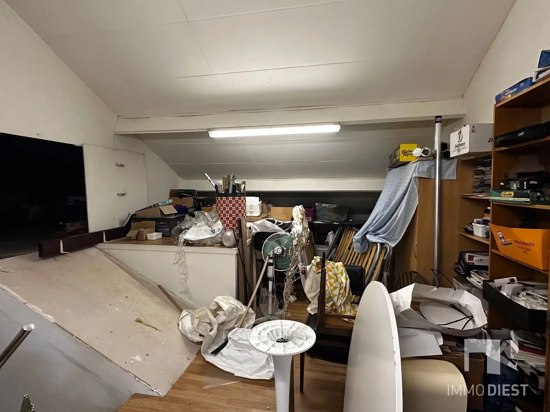 Gezinswoning met 4 slaapkamers en mooie tuin foto 28