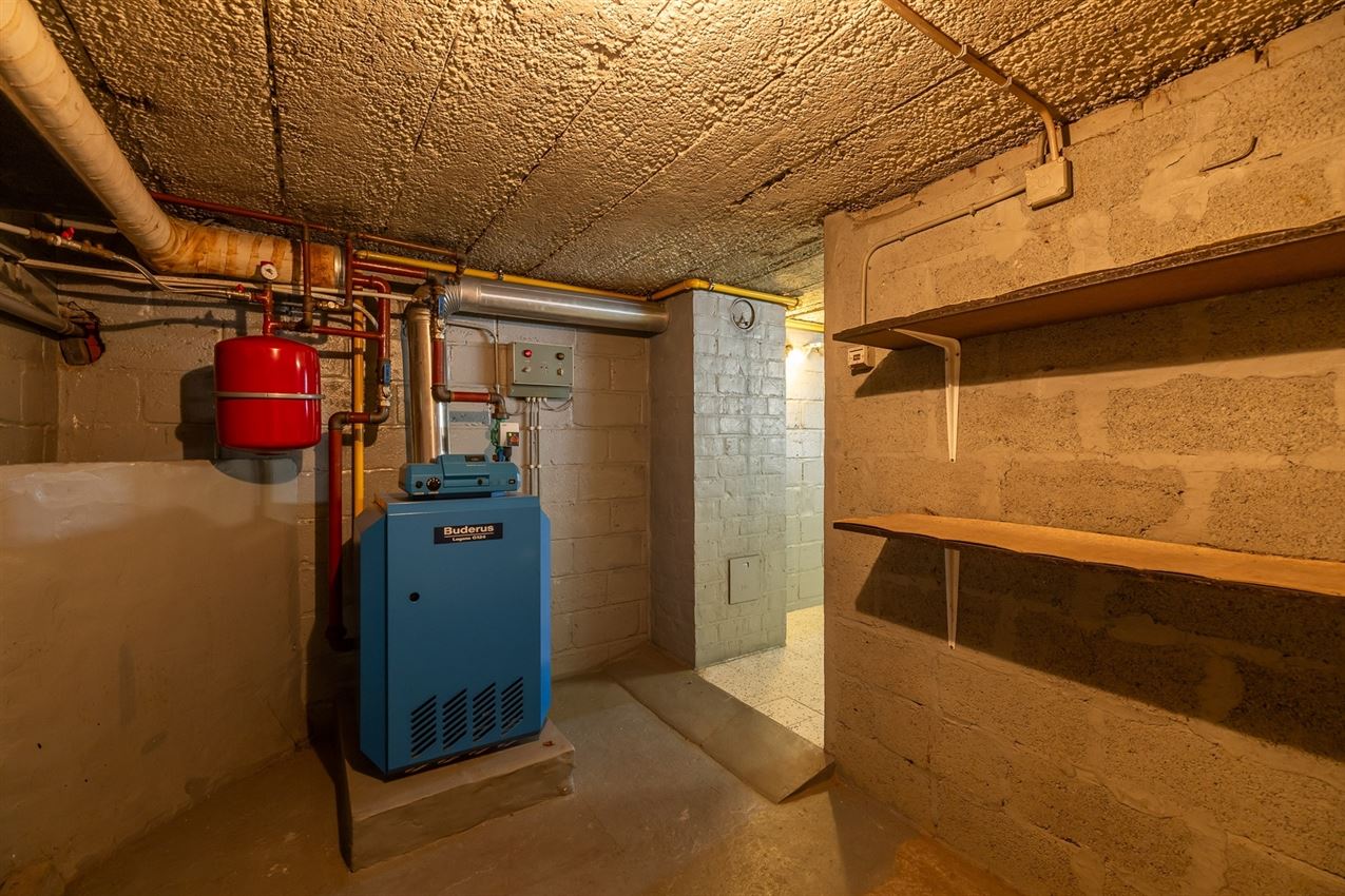 Charmante woning met 3slk. op rustige ligging foto 31