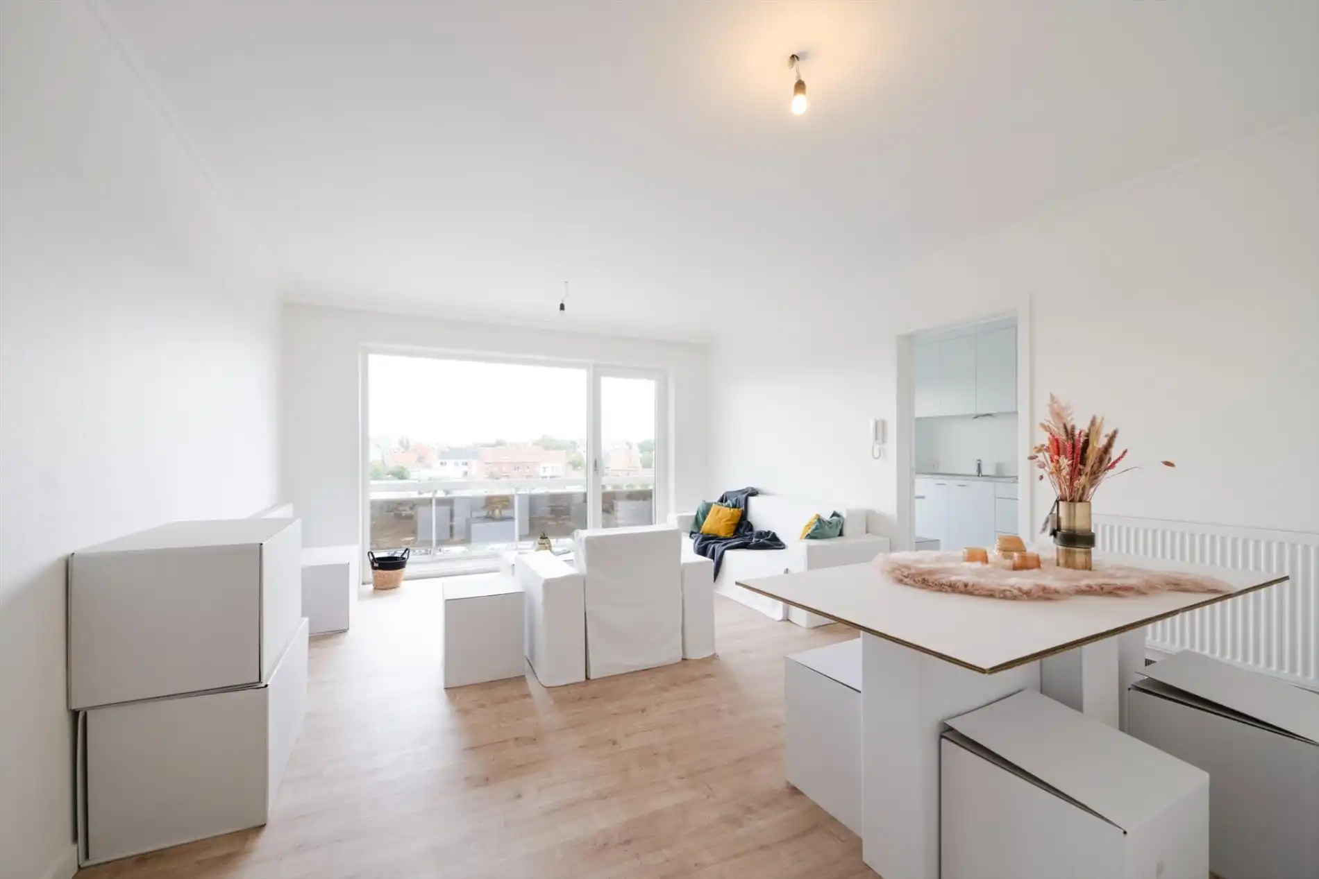 Appartement met 2 slaapkamers en autostandplaats te Roeselare  foto 3