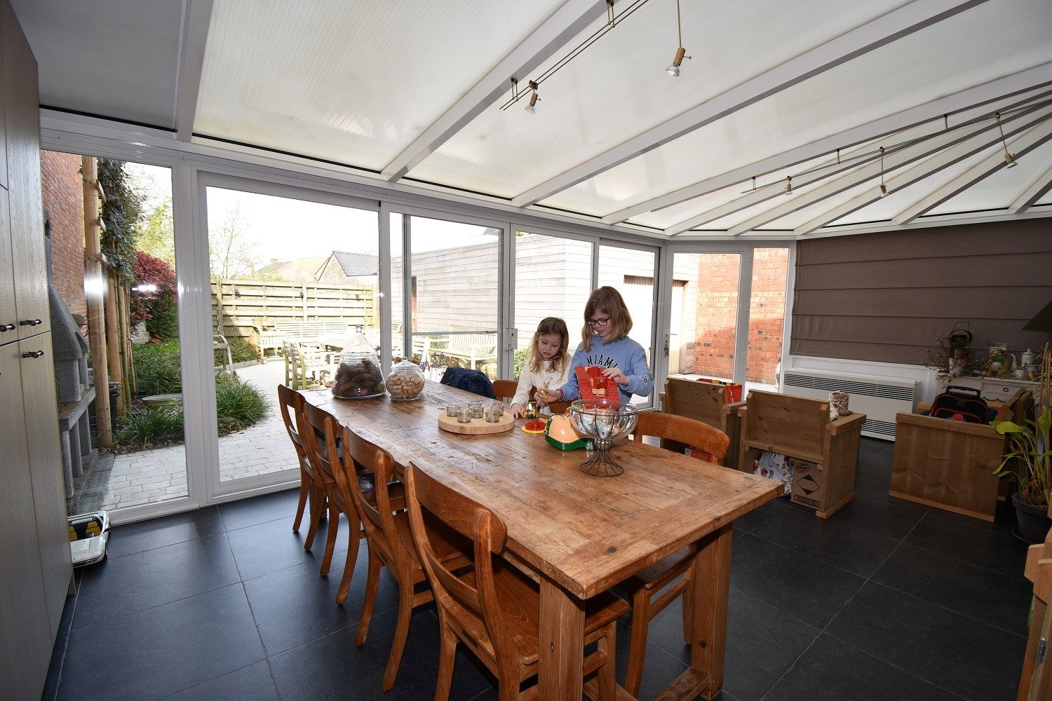 Instapklare woning met garage en ruim terras gelegen te Adegem/Maldegem foto 11