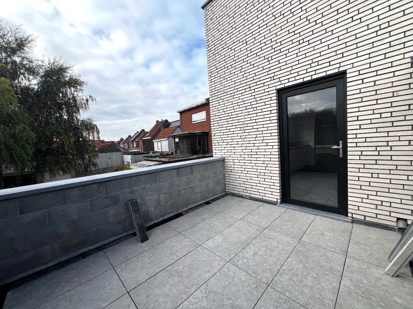 🌞 Energiezuinig en instapklaar appartement te huur in hartje Harelbeke! foto 9