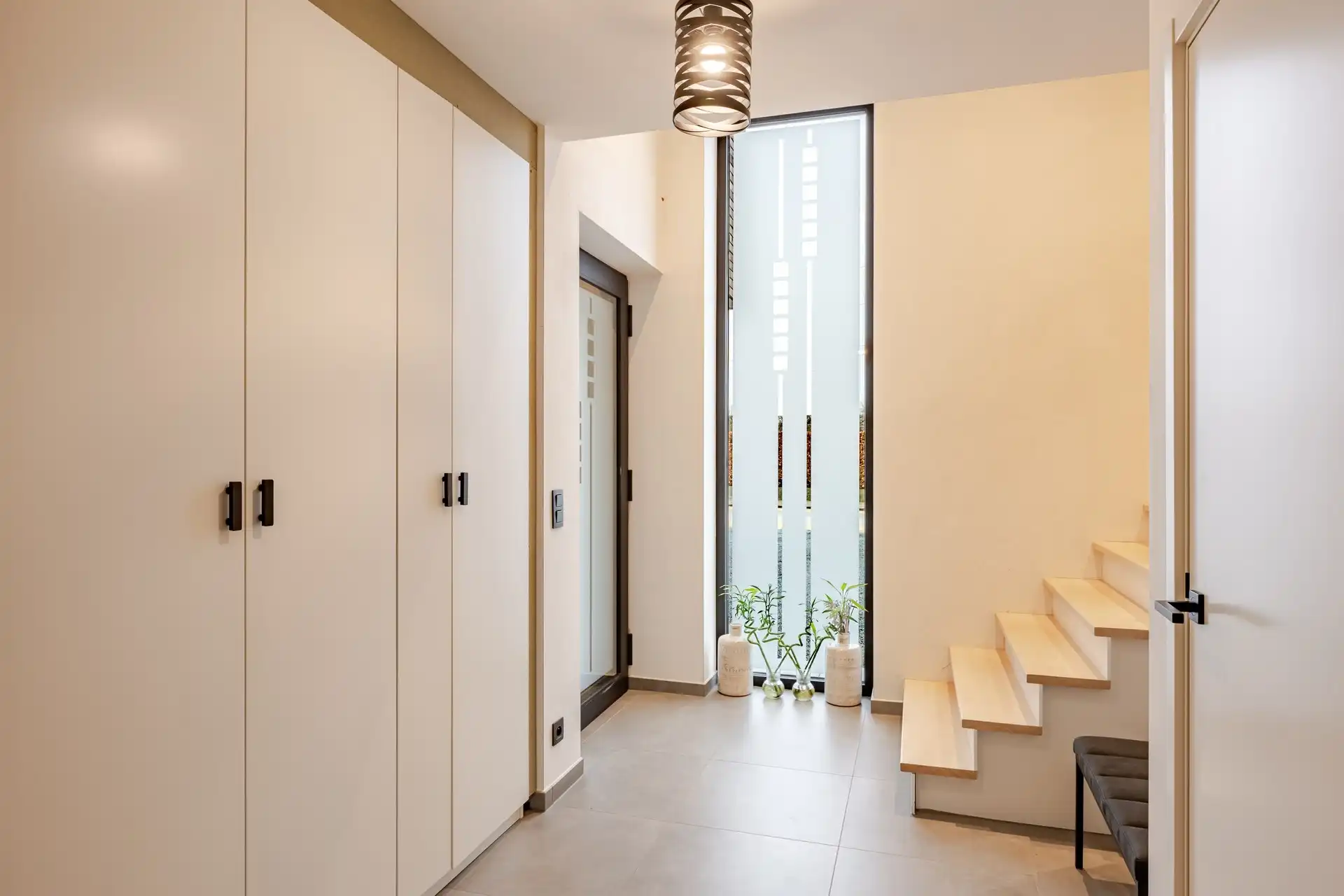 Ruime energiezuinige woning (2022) met 5 slaapkamers en zonnige tuin foto 3