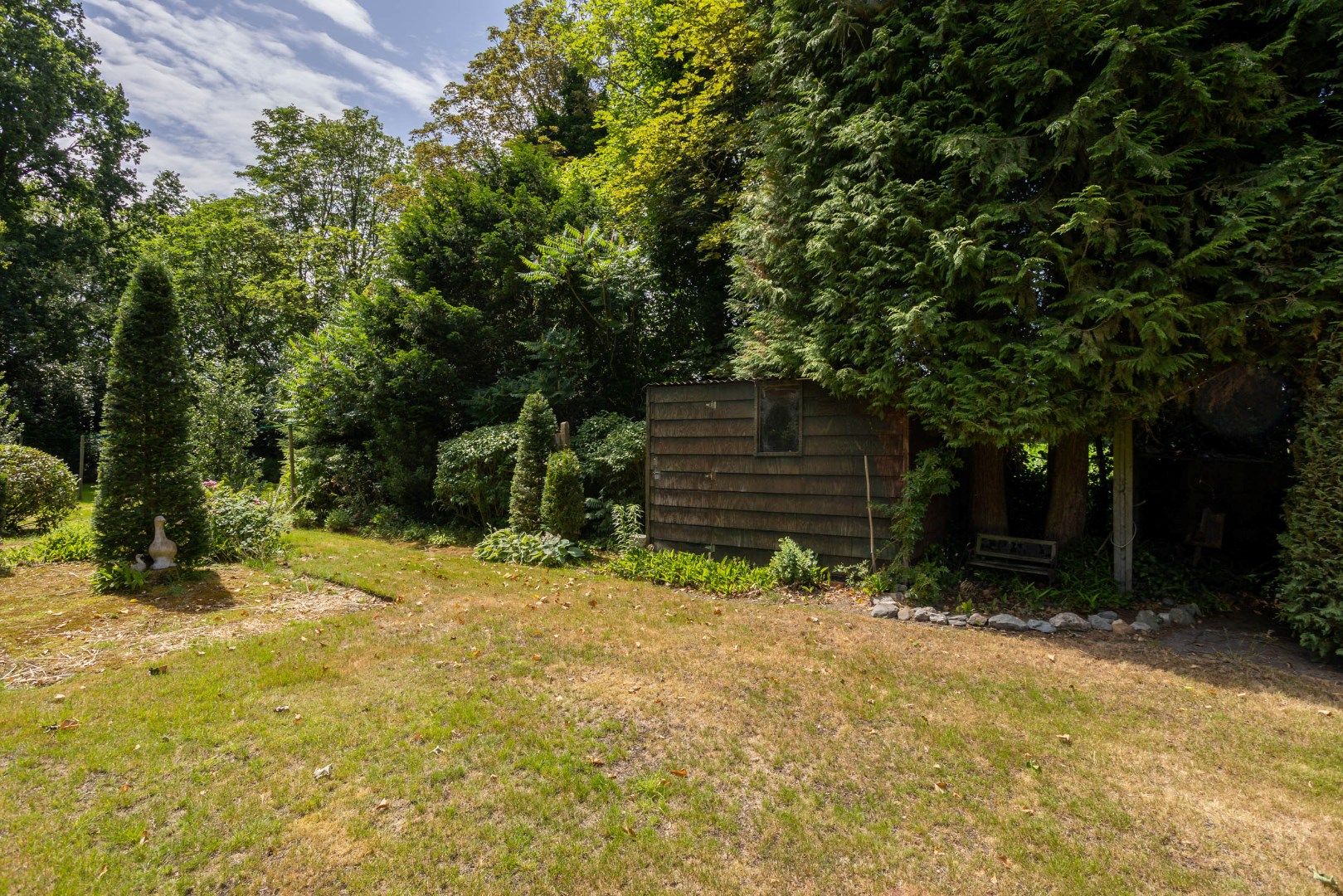 Halfopen woning op een perceel van 12a58ca te koop! foto 6