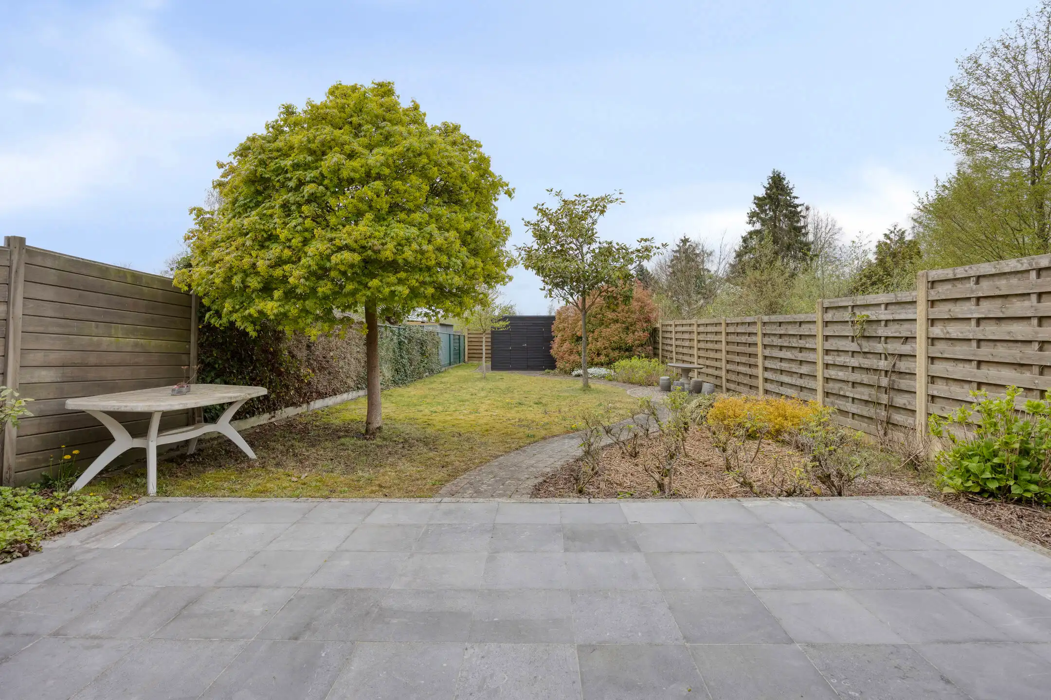 Moderne halfopenbebouwing op een rustige centrale locatie foto 21