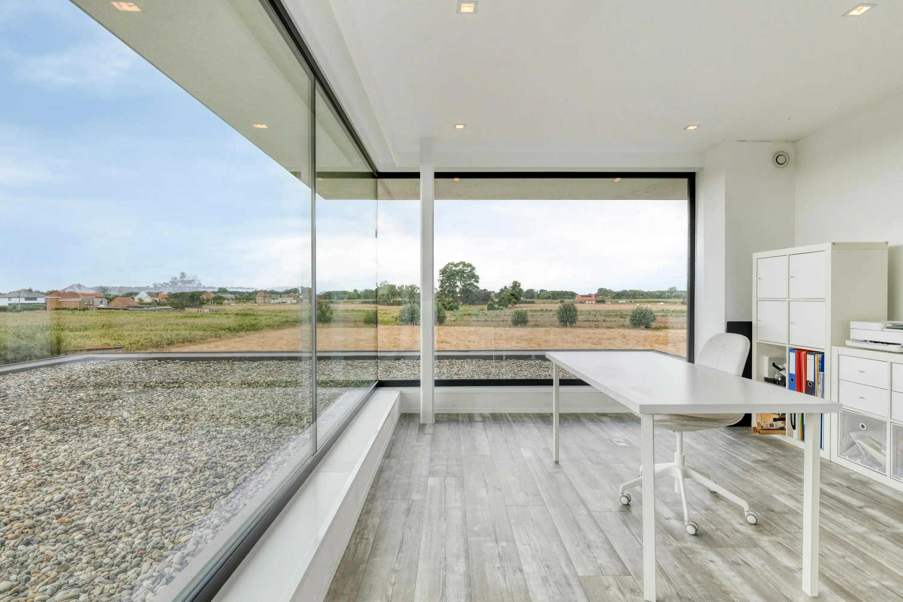 Hoogwaardig afgewerkte villa te koop op rustige locatie foto 13