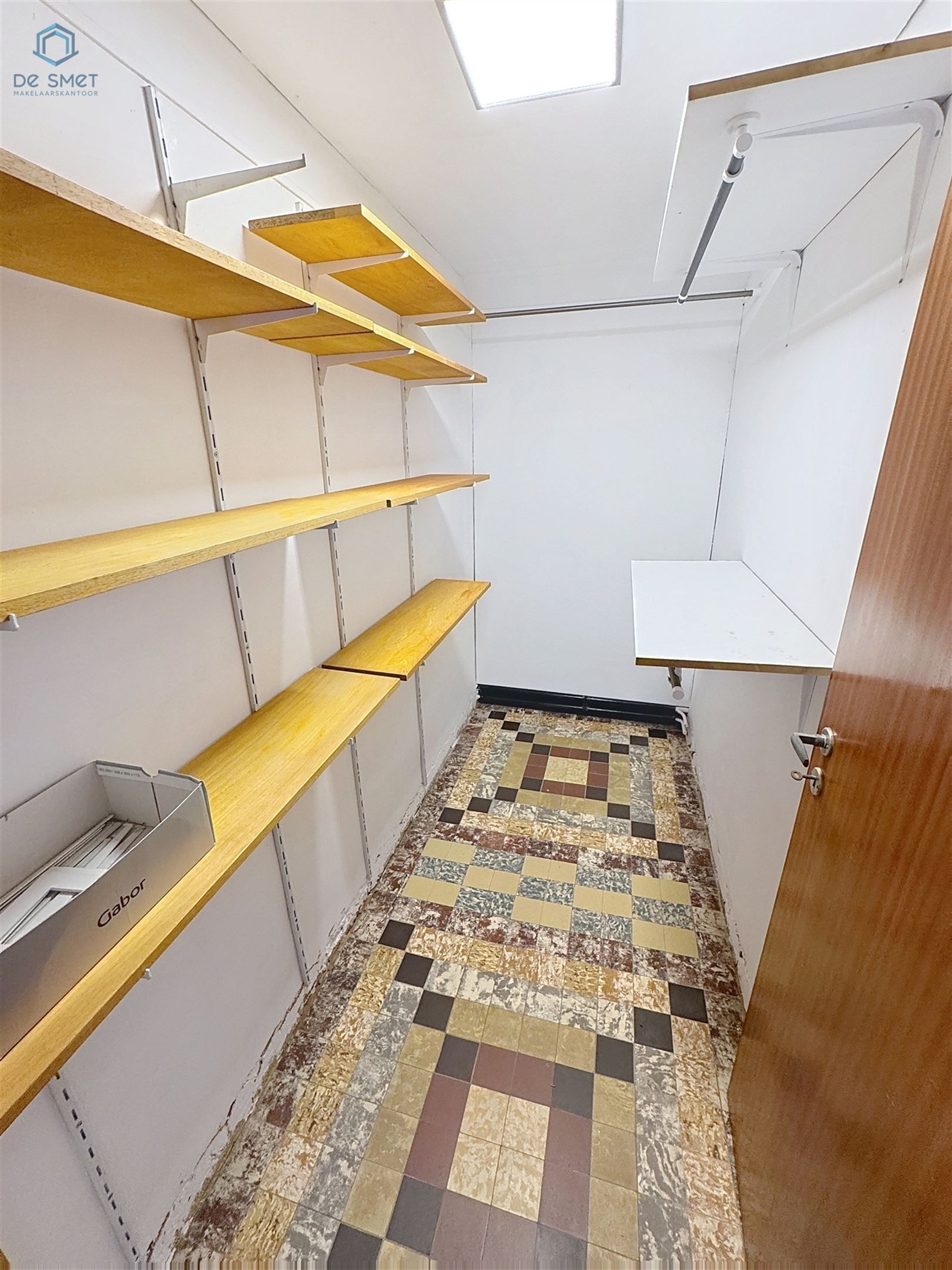 Te koop: Op te frissen gezinswoning met 3 slaapkamers, garage en tuin geen renovatieplicht! foto 15