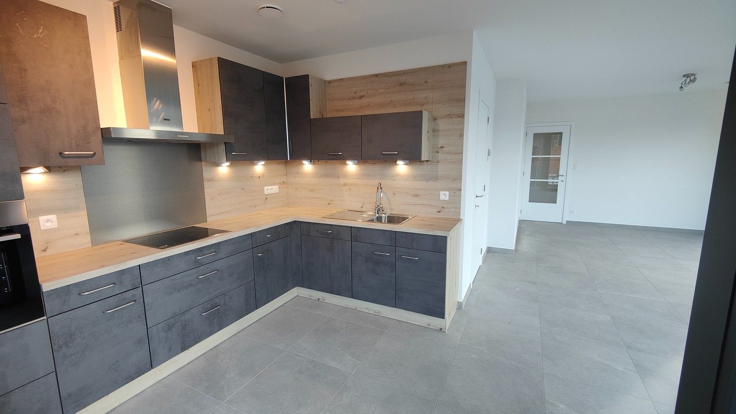 Recent appartement met 2 slpks en terras + garage foto 14