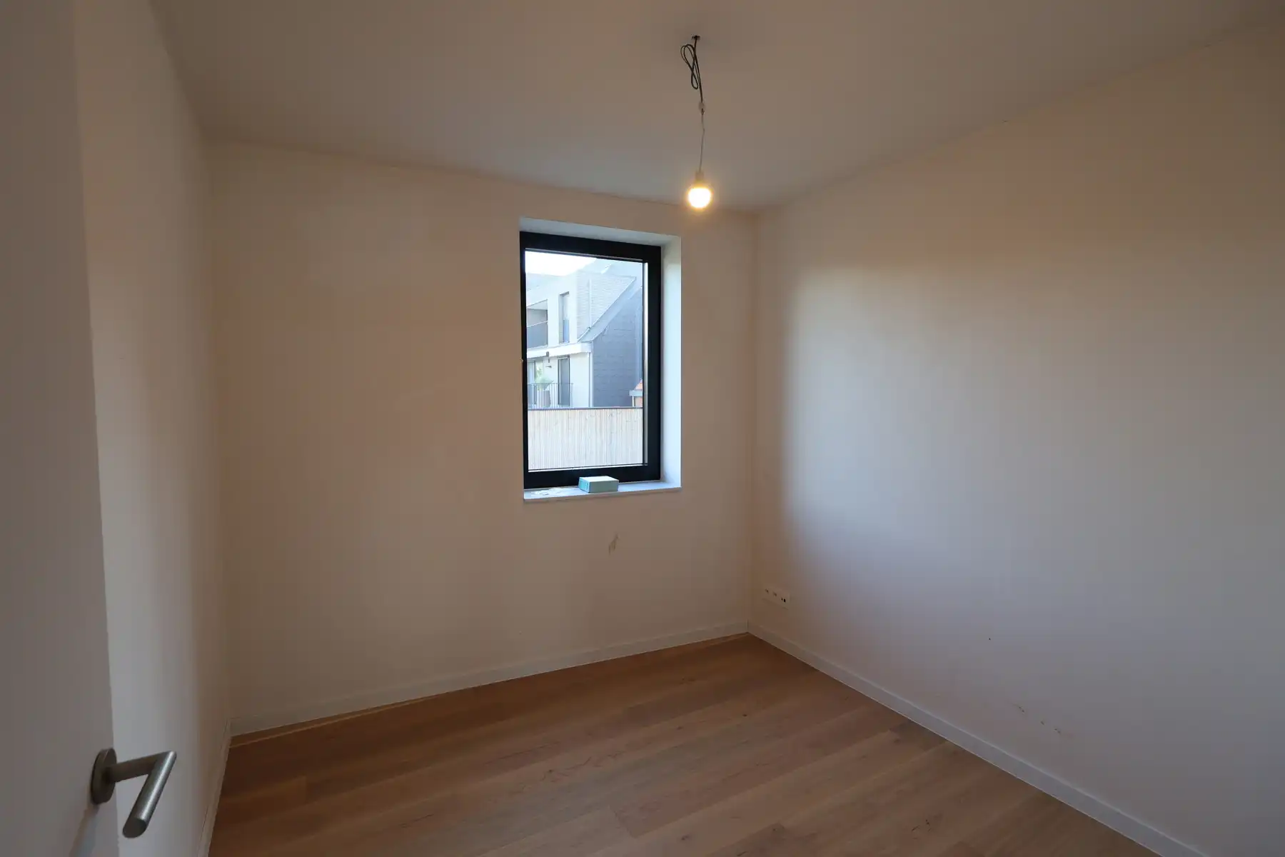 Nieuwbouw appartement op de 2de verdieping van 84m² met 2 slaapkamers en terras. foto 8