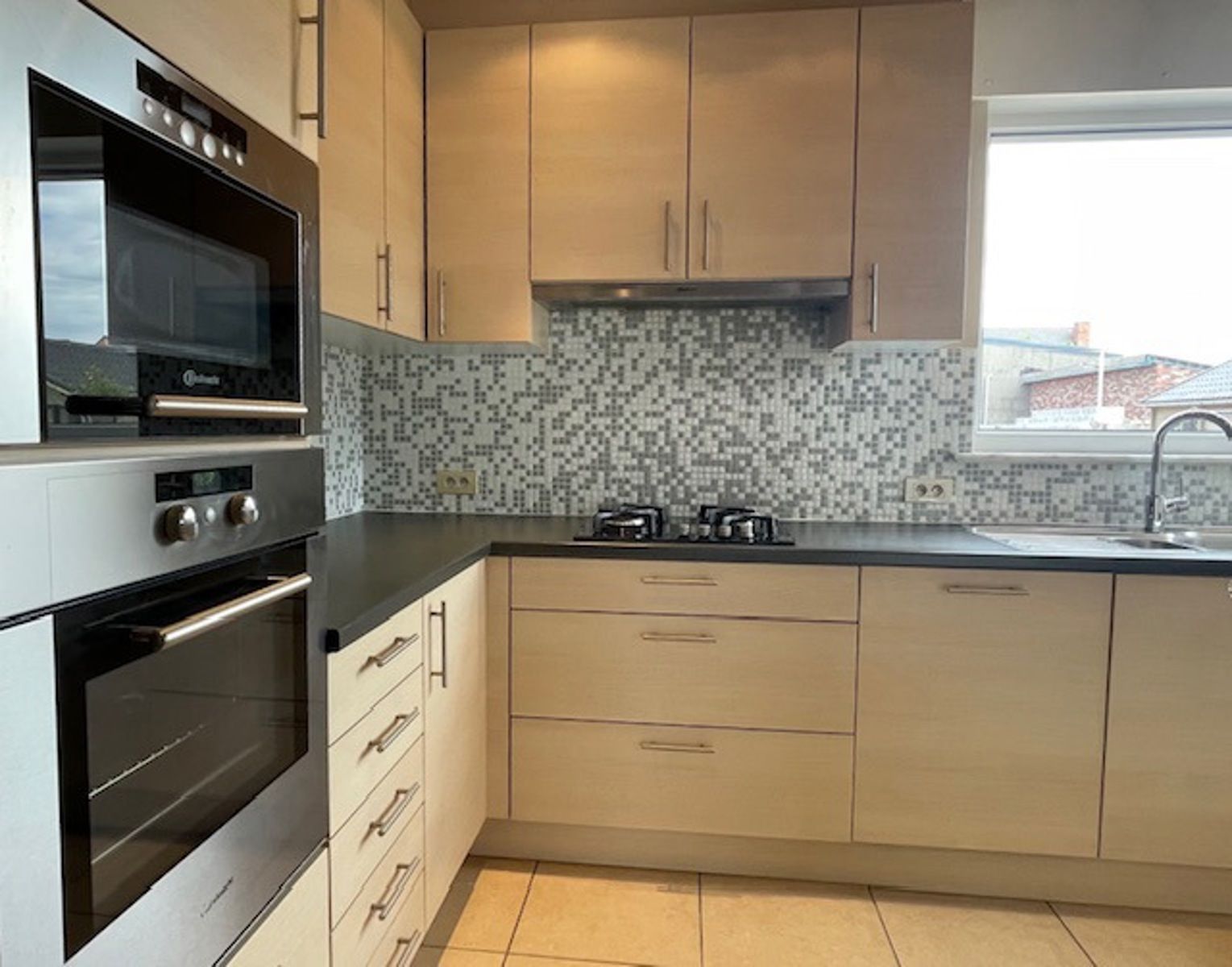 Gezellige, instapklare hoekwoning met garage  foto 7