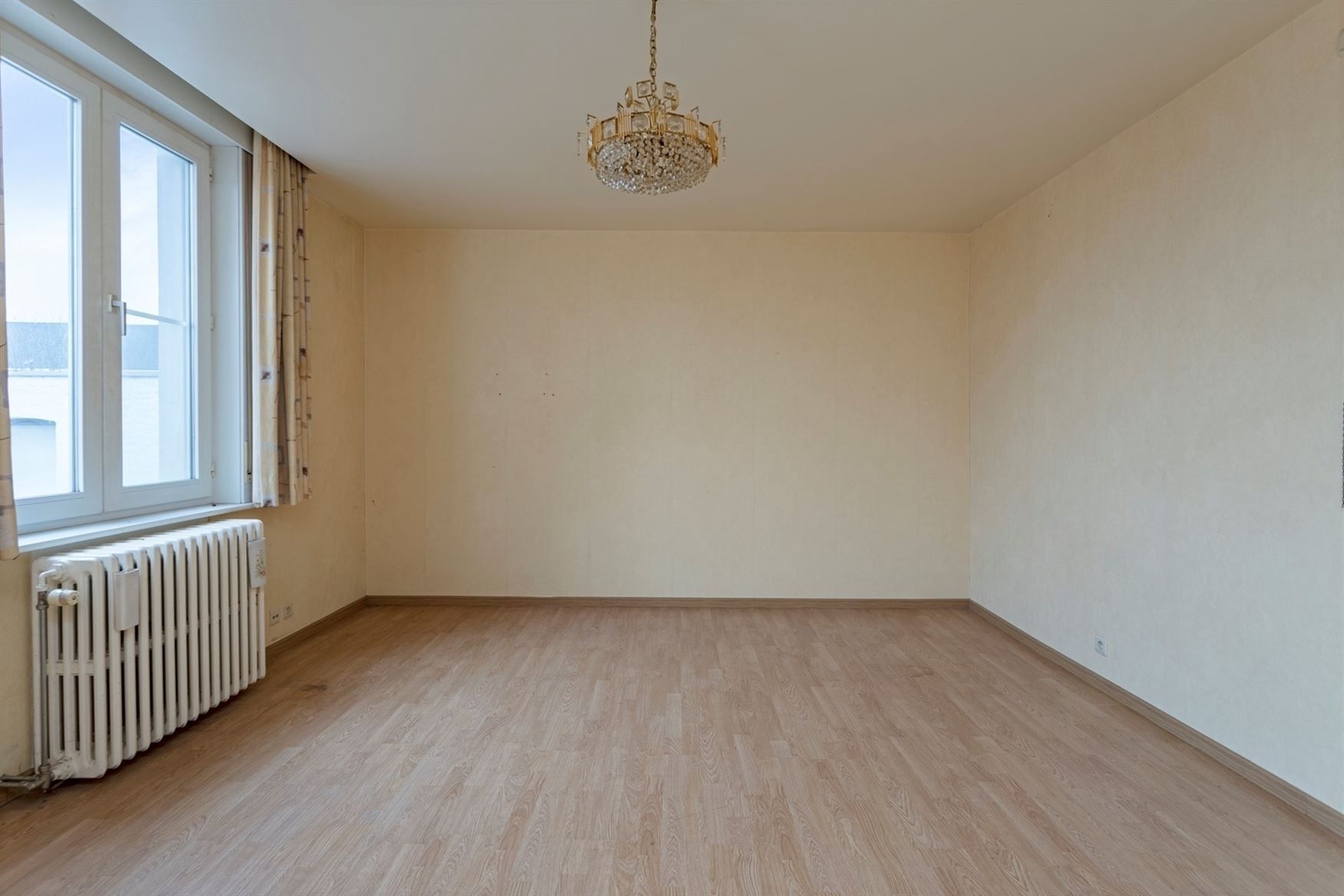 Te renoveren pand met potentieel nabij Waregem foto 13
