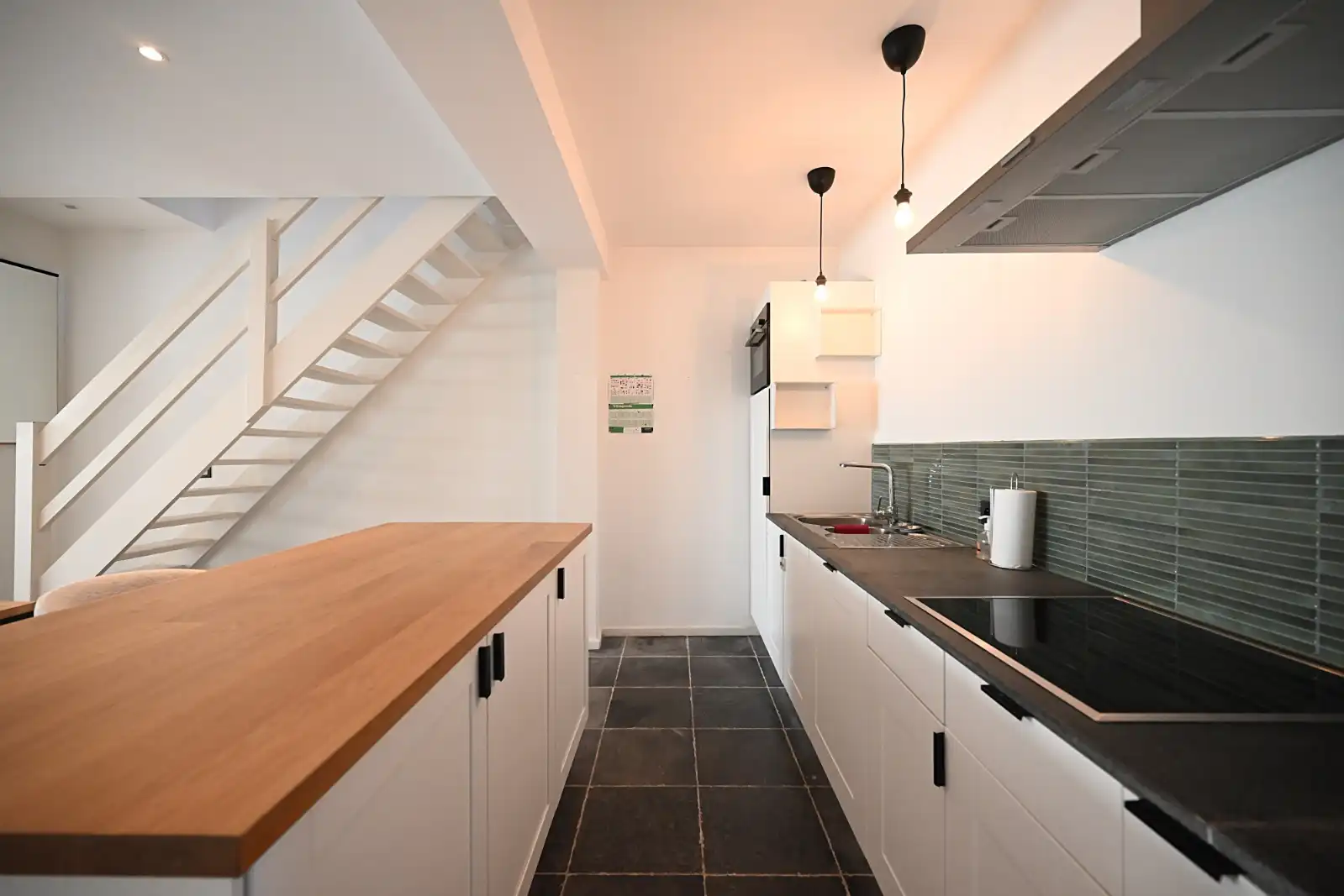 Charmante woning met 3 slaapkamers en prachtige stadstuin in Roeselare foto 3