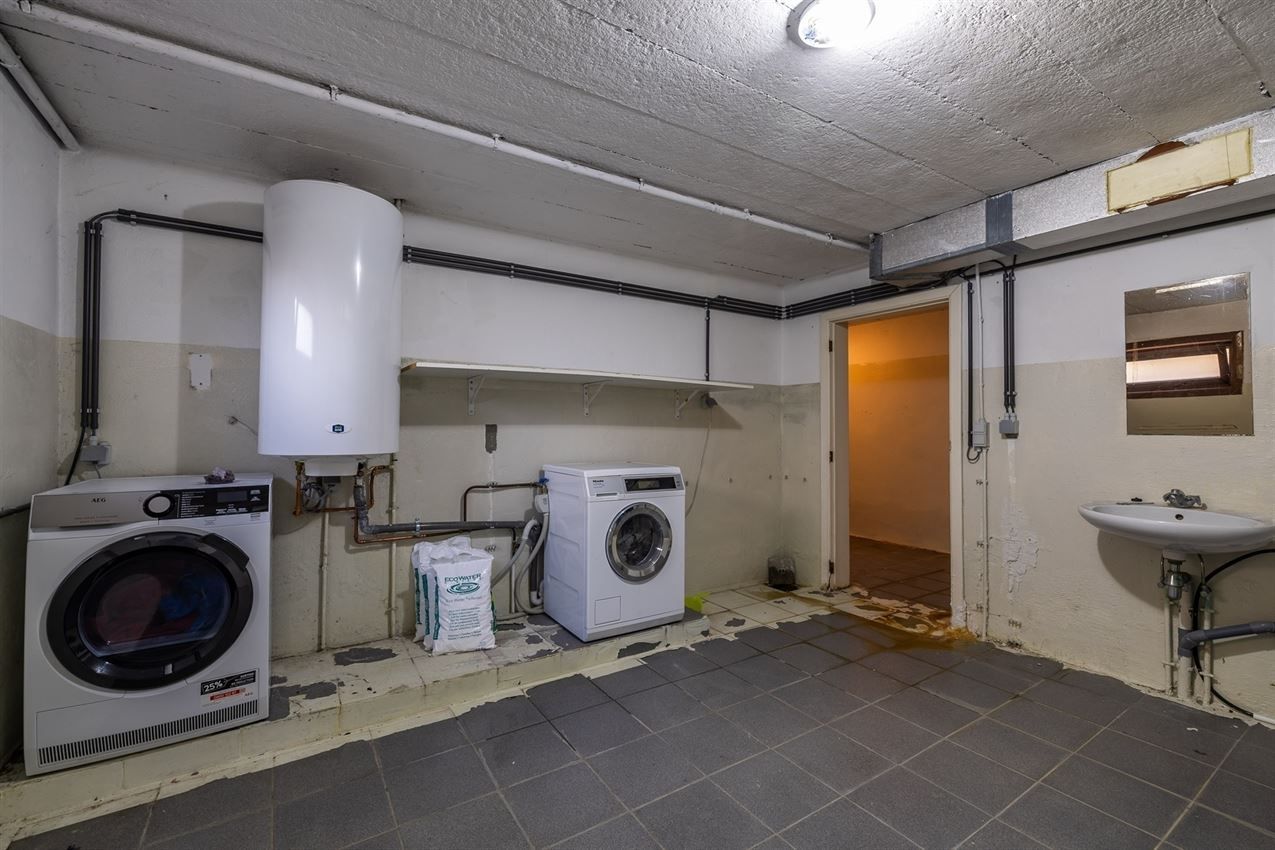 Unieke locatie, twee jaar geleden vernieuwd  foto 36