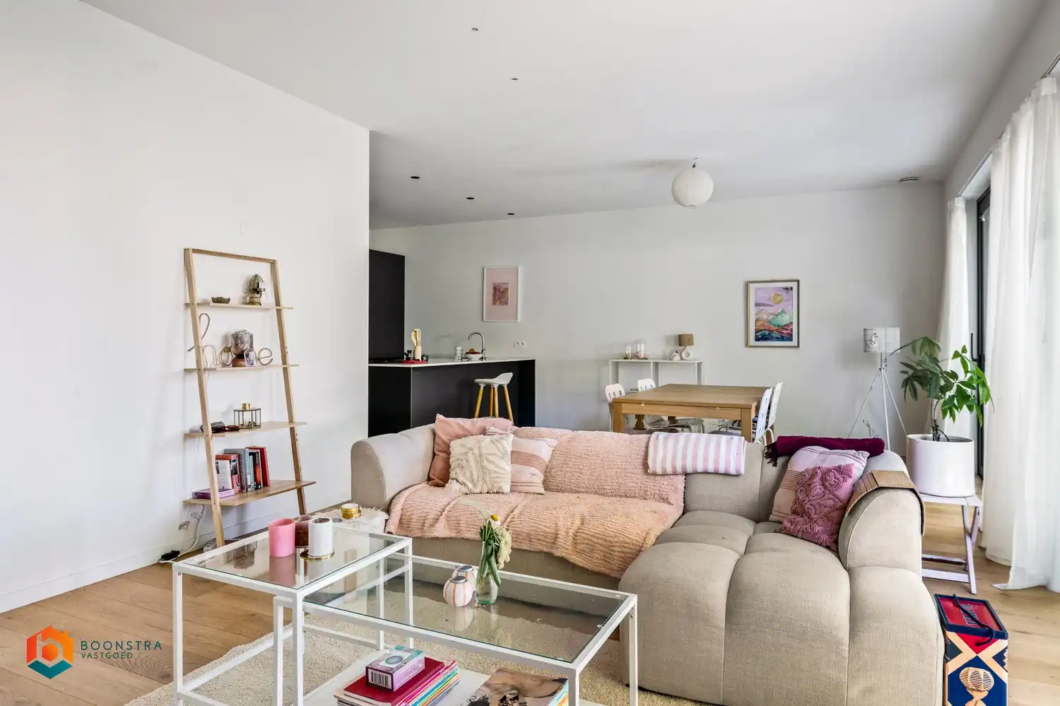 Energiezuinige woning met 3 slpkrs, 2 badkrs, terras en tuin te Kessel foto 2