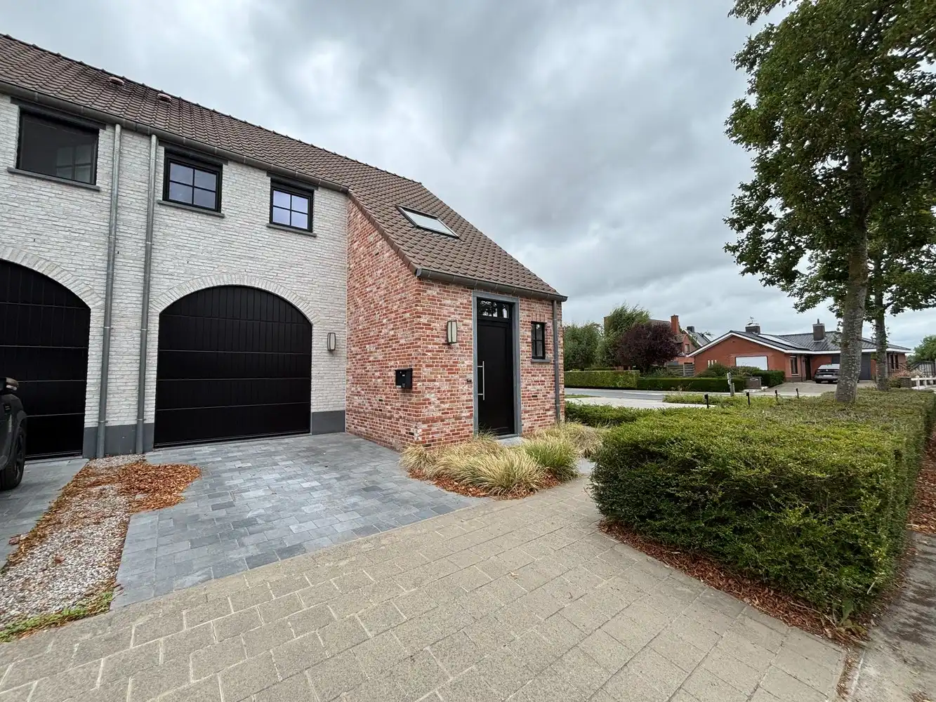 Ruime Instapklare woning te huur foto 2
