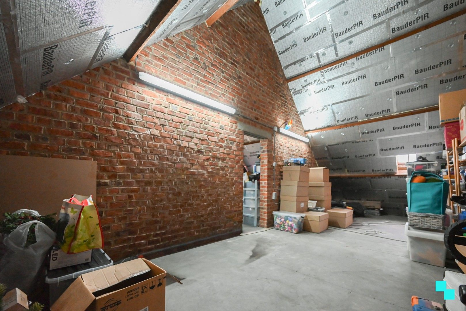 Verrassend ruime, instapklare ééngezinswoning te Izegem foto 29