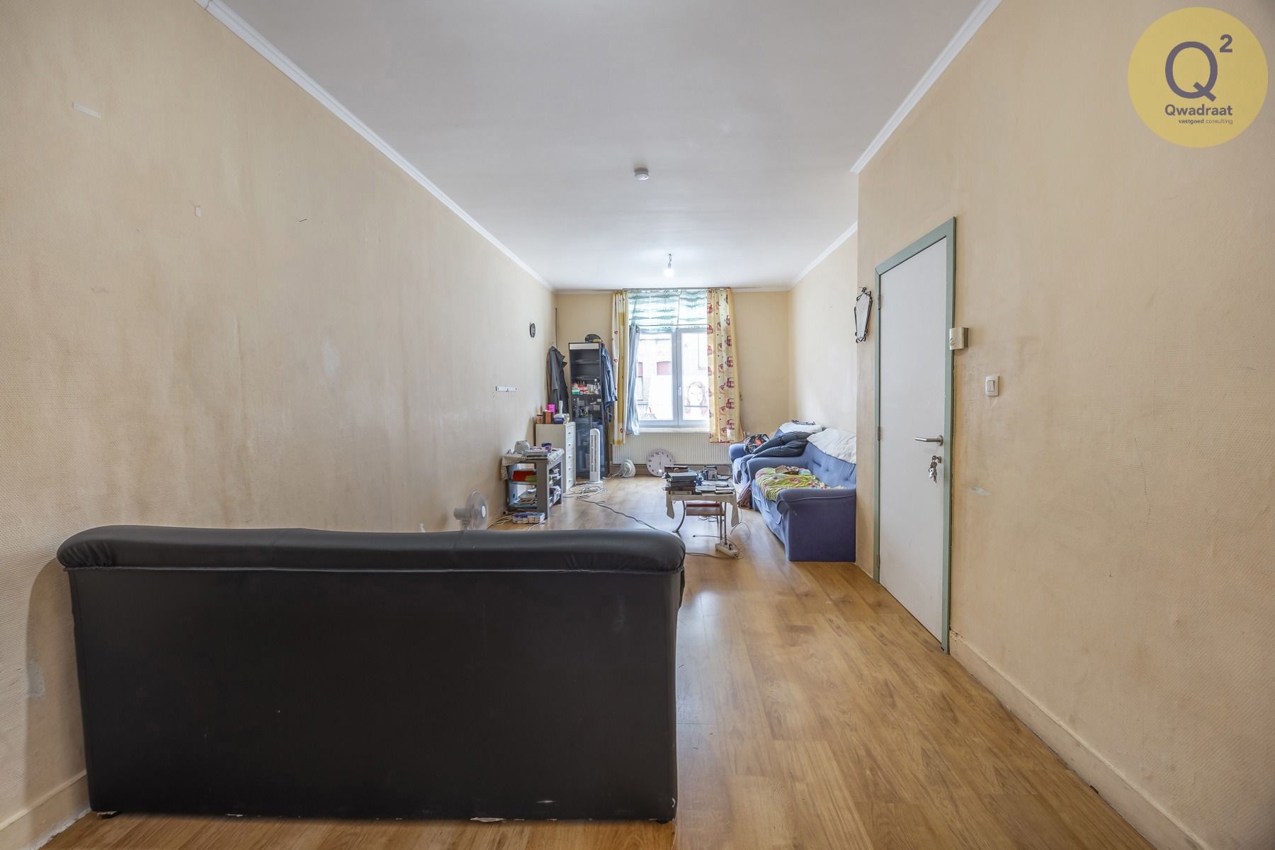 huis met 6 slpks, 2 badkamers, 2 keukens en stadstuintje foto 3