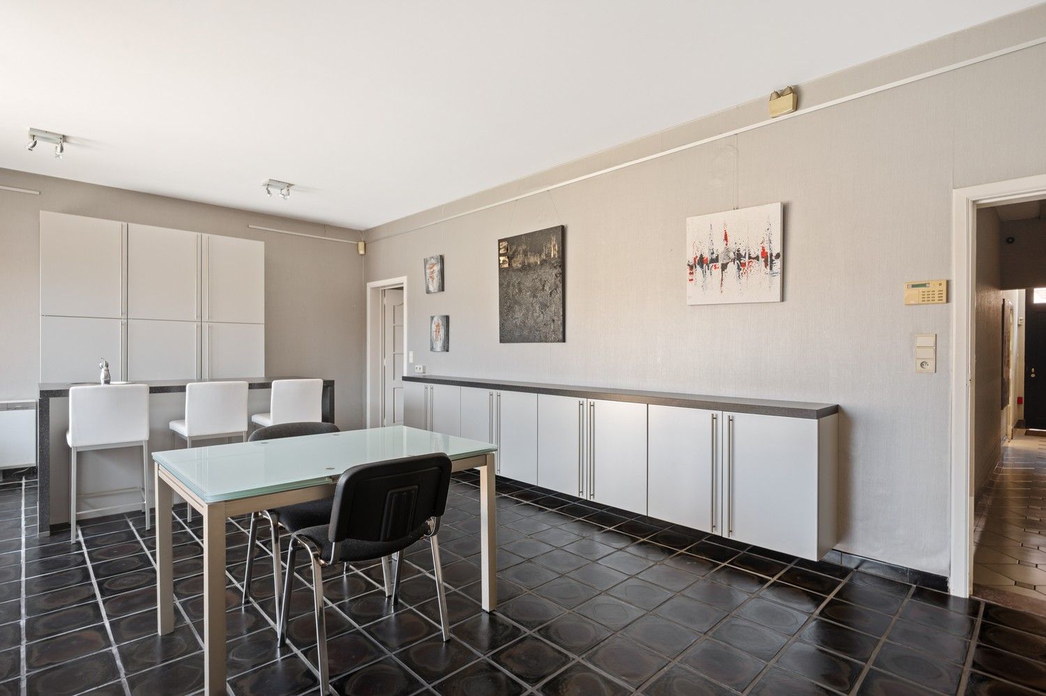 Ruime woning met polyvalente (kantoor)ruimte & tuin te Lier! foto 13