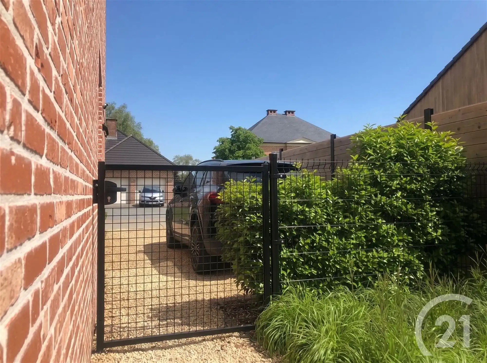 Ruime woning met zonnige tuin in Schriek! foto 27