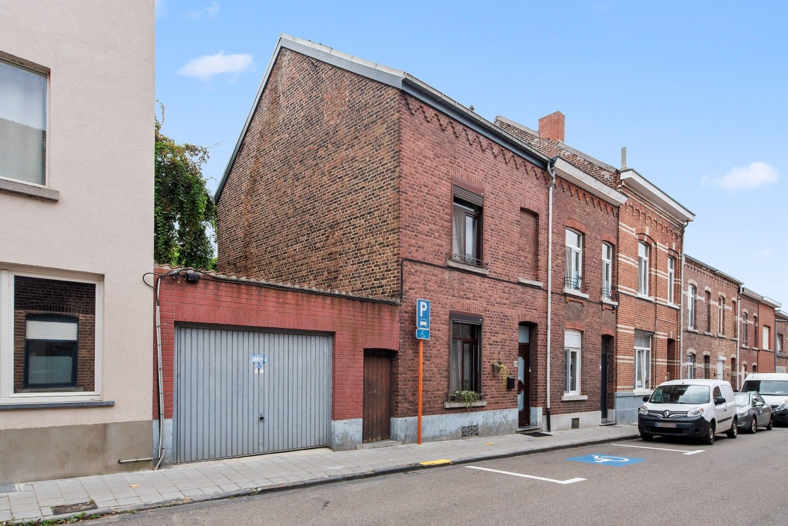 Energiezuinige en instapklare woning met 12 zonnepanelen. foto 2