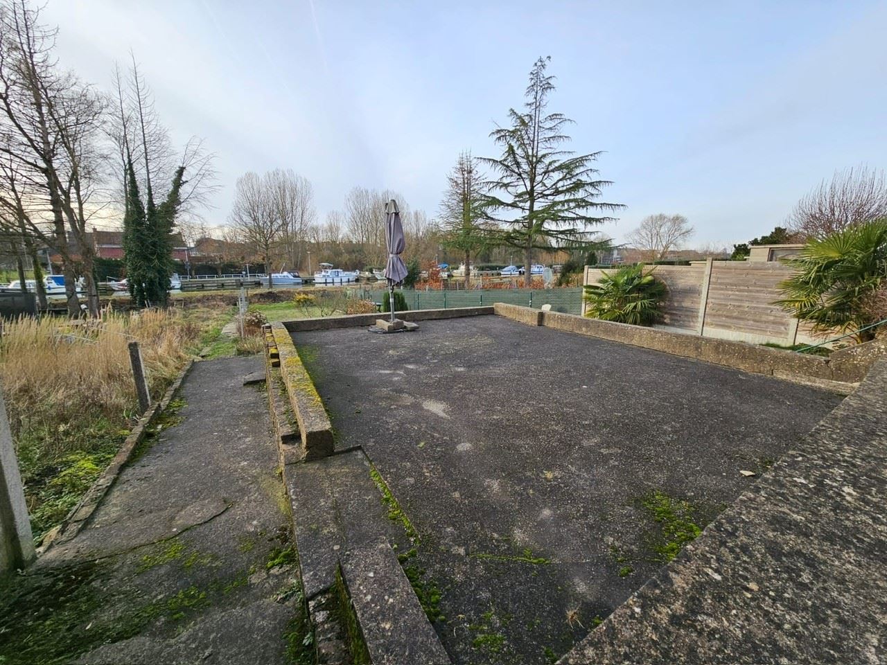Ruime, praktische woning met tuin foto 32