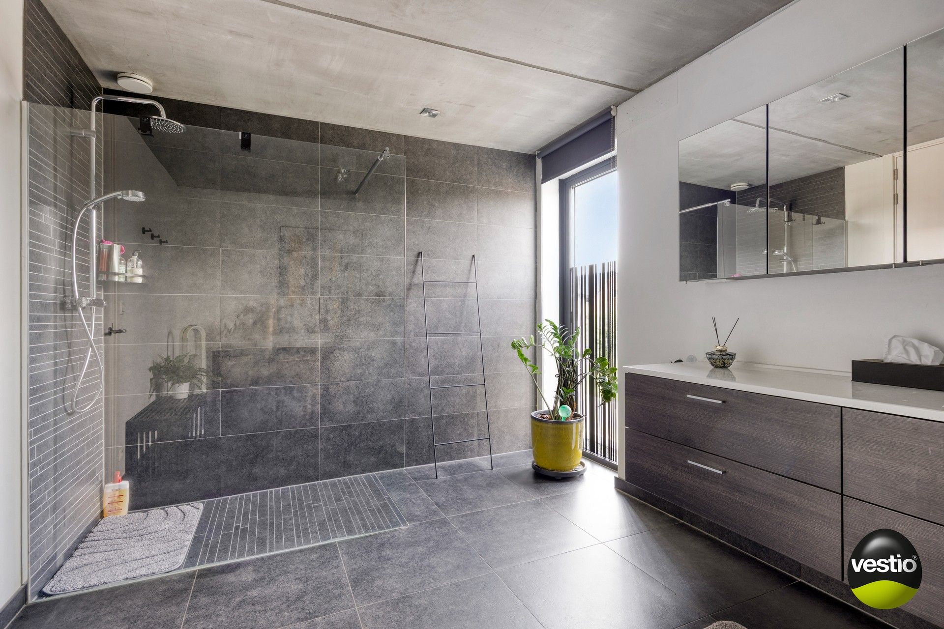 MODERNE VILLA – TOPAFWERKING IN RUSTIGE WIJK foto 28