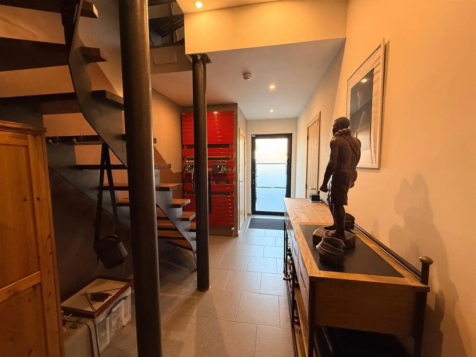 INSTAPKLARE WONING MET GEZELLIGE TUIN  foto 3