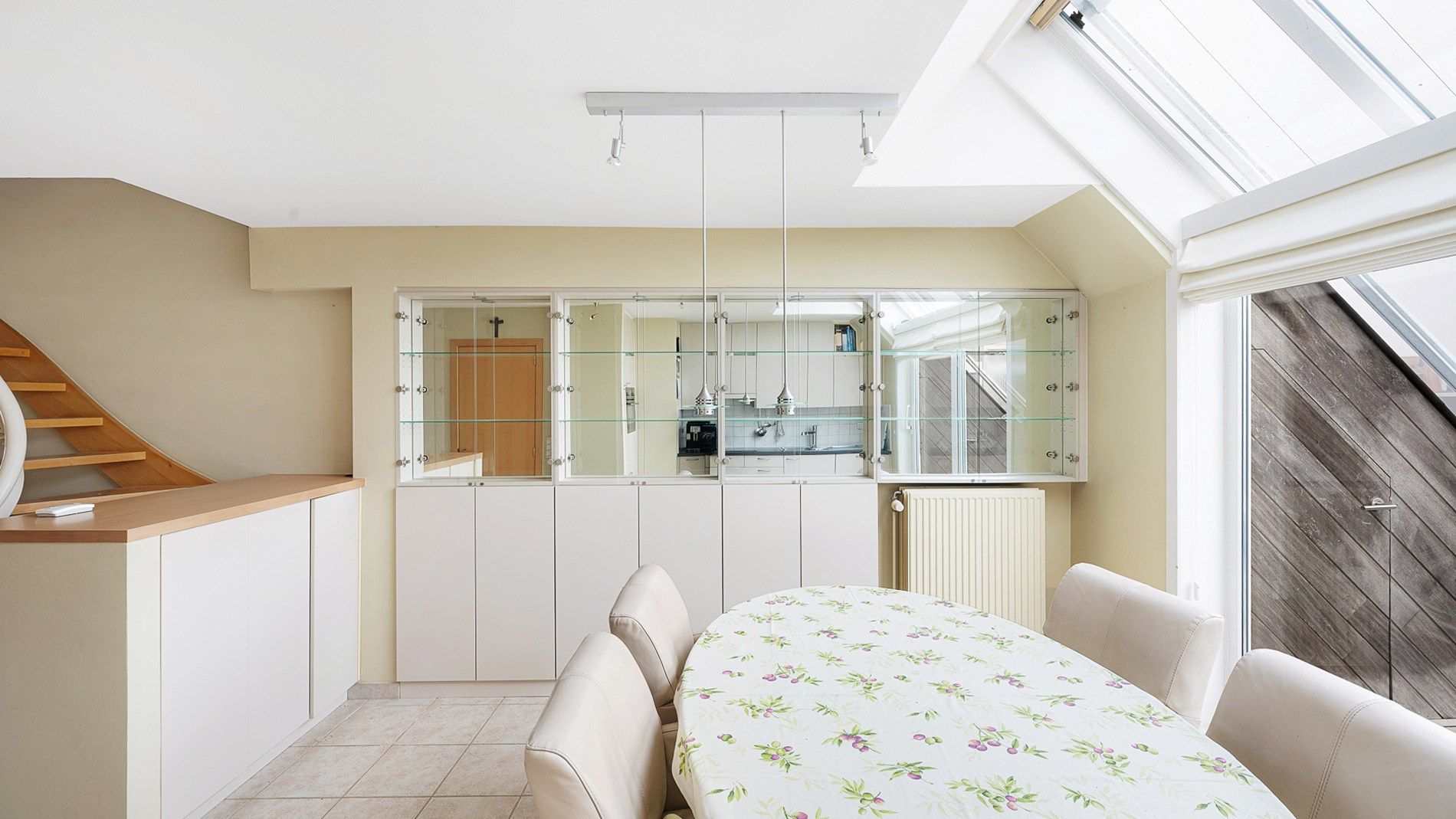 Penthouse met ruime terrassen nabij het strand te koop foto 12