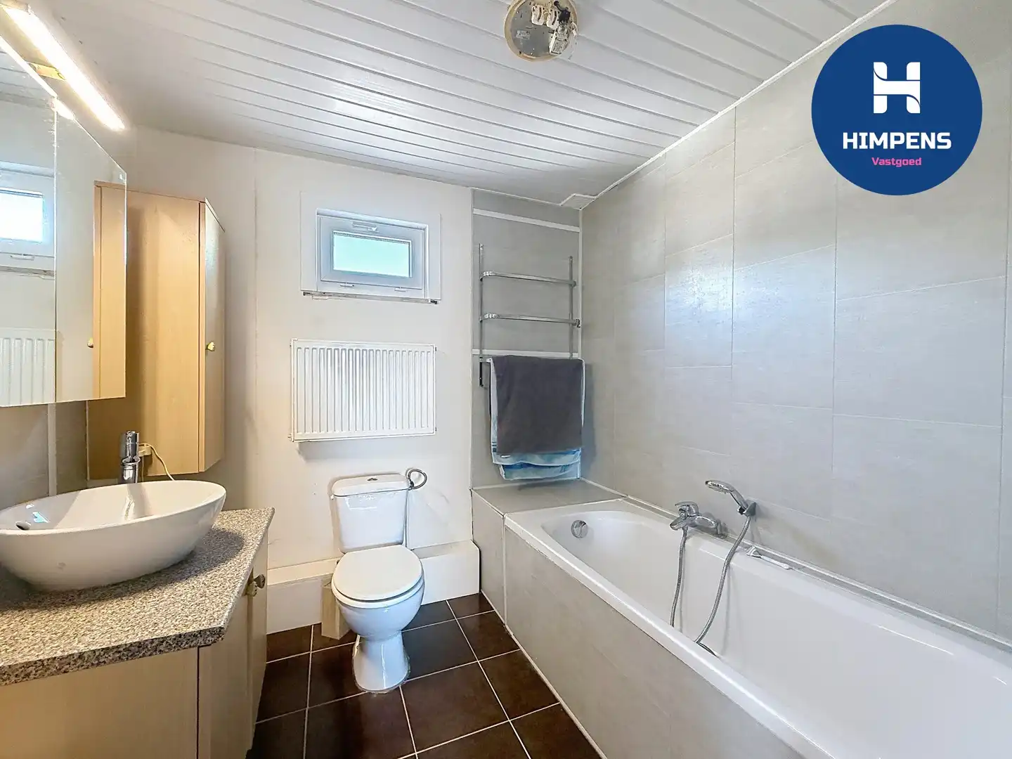 Instapklare gezinswoning met 3 slaapkamers en ruime tuin in De Panne foto 14