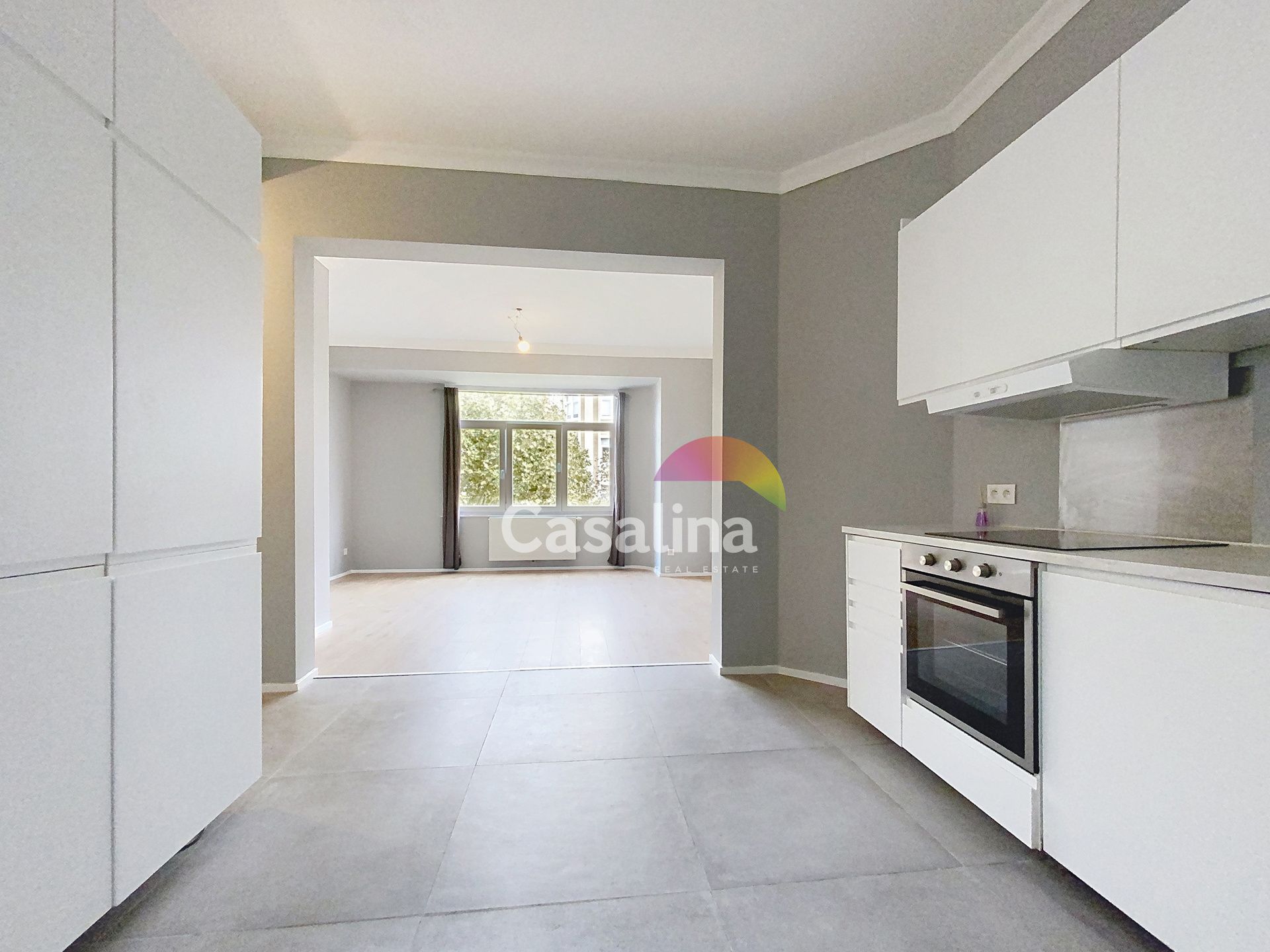 Praktisch ingedeeld appartement met één slaapkamer foto {{pictureIndex}}