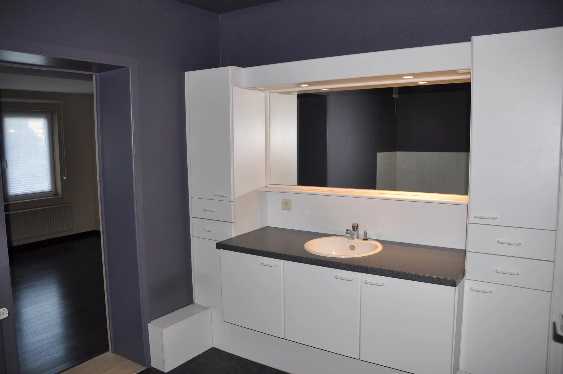 UNIEK HANDELSPAND VAN 110M² MET DUPLEXAPPARTEMENT MET 3 SLPK IN LANAKEN CENTRUM foto 24