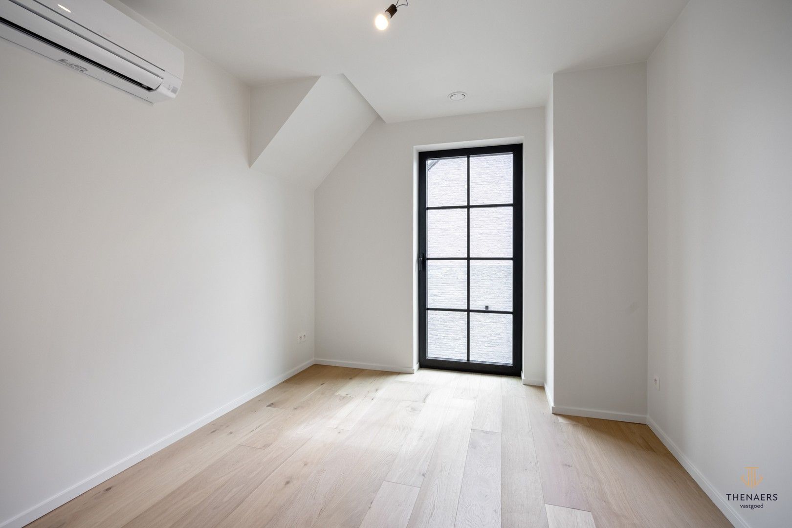 INSTAPKLARE LUXE EN ENERGIEZUINIGE NIEUWBOUWWONING MET 4 SLAAPKAMERS EN 2 BADKAMERS. foto 17