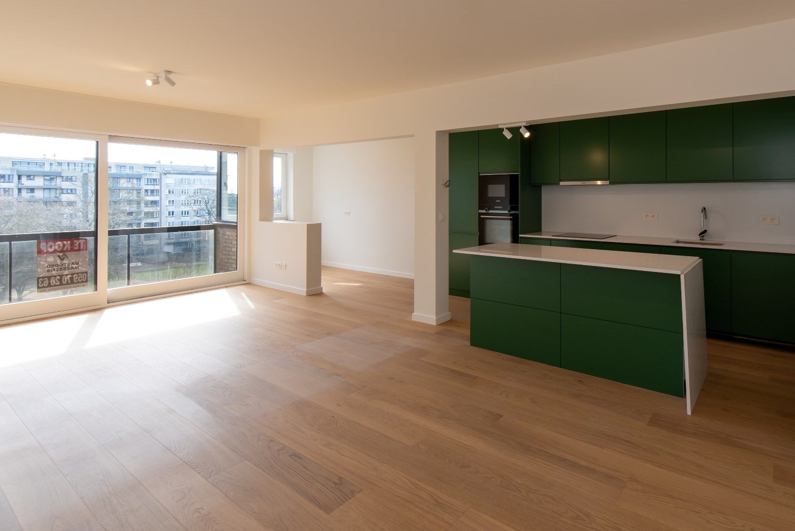 LUXUEUS GERENOVEERD 2 SLPK APP MET ZICHT OP GROEN foto {{pictureIndex}}