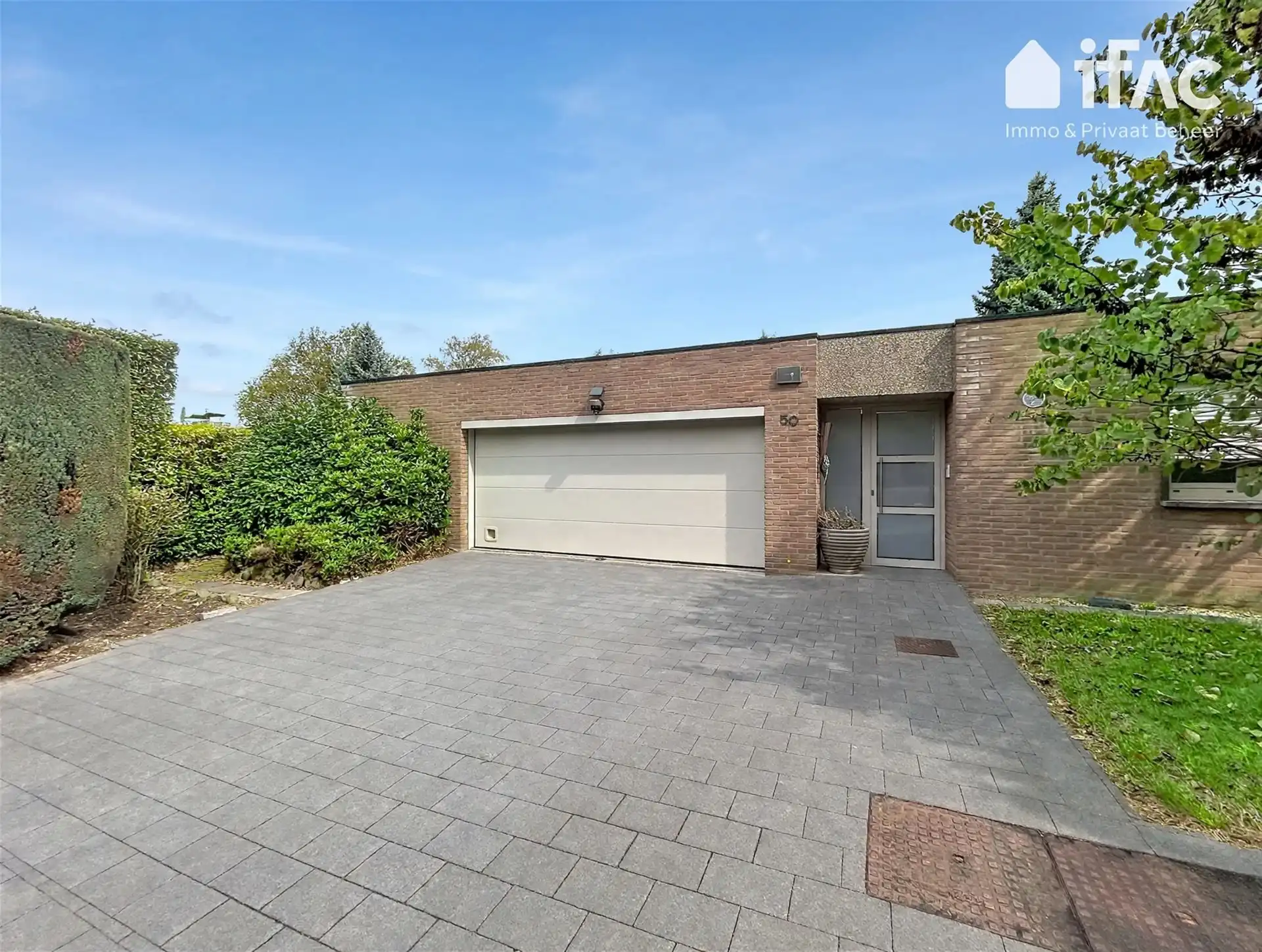 Zeer ruime bungalow voorzien van zonnepanelen  foto 23