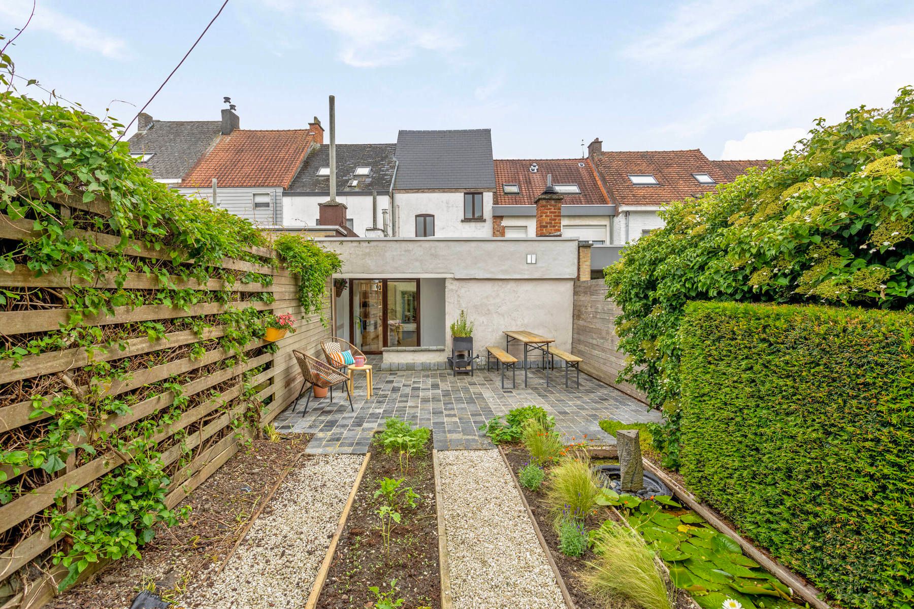 Instapklare woning met 3 (mog 4) slpk en gezellige tuin! foto 26