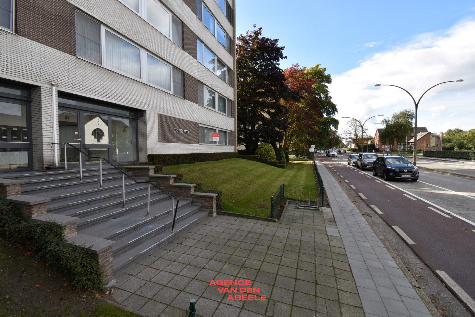 Stijlvol gelijkvloers appartement met royaal terras en boszicht foto 21