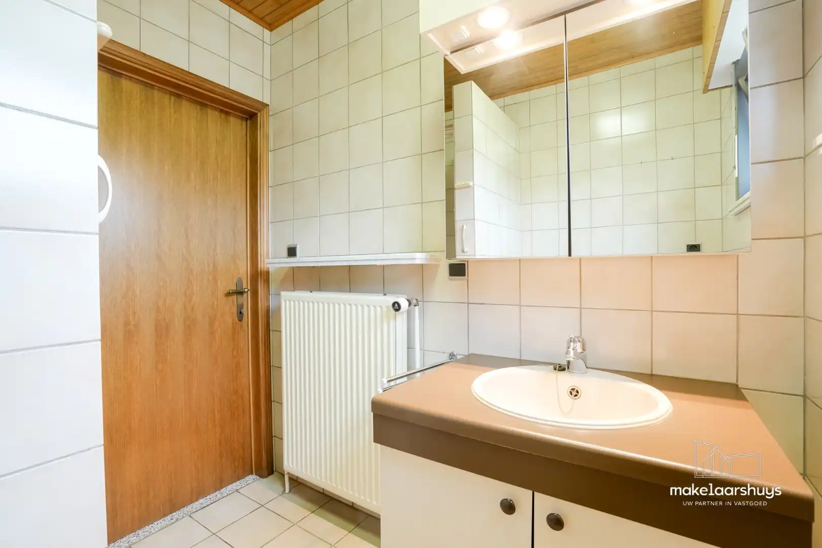 Goed onderhouden bungalow met ruime zolder.   foto 11