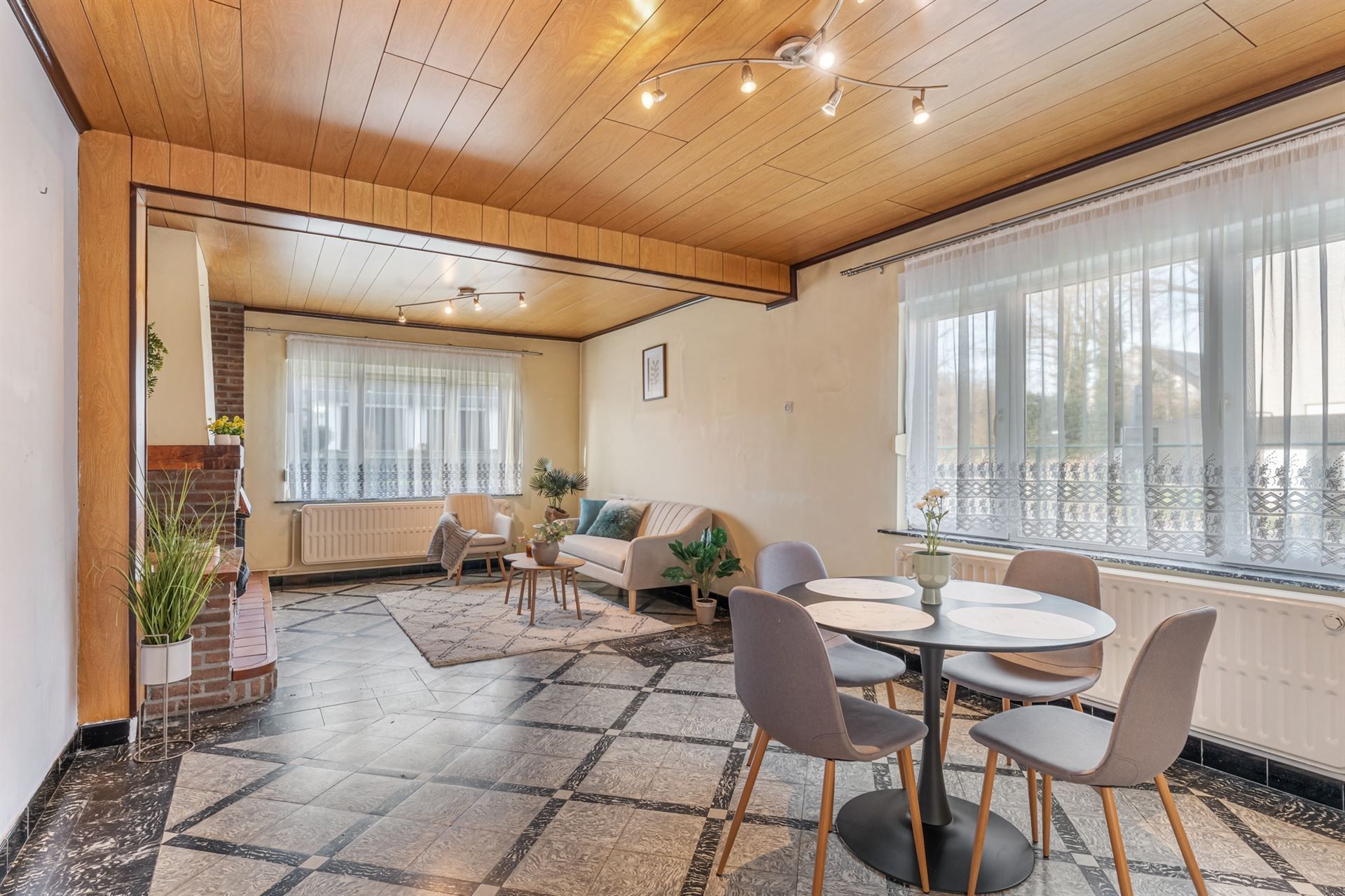 Eengezinswoning met tuin. foto 10